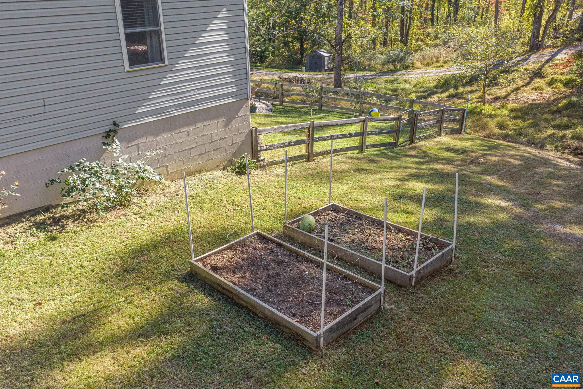 14 HIGH VIEW RD, STANARDSVILLE, Virginia 22973, 3 Bedrooms Bedrooms, ,3 BathroomsBathrooms,Residential,14 HIGH VIEW RD,683557 MLS # 683557 14 HIGH VIEW RD, STANARDSVILLE, Virginia 22973, 3 Bedrooms Bedrooms, ,3 BathroomsBathrooms,Residential,14 HIGH VIEW RD,683557 MLS # 683557