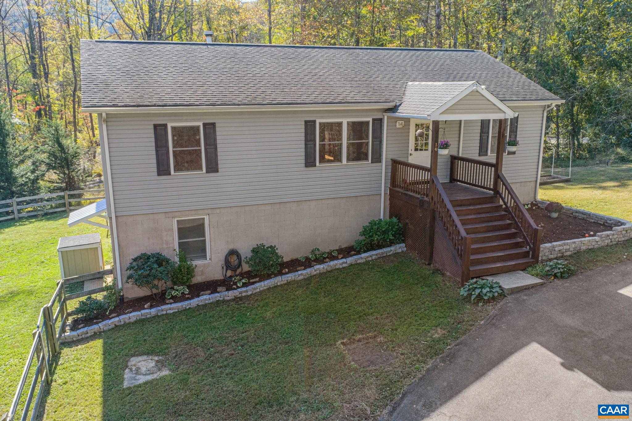 14 HIGH VIEW RD, STANARDSVILLE, Virginia 22973, 3 Bedrooms Bedrooms, ,3 BathroomsBathrooms,Residential,14 HIGH VIEW RD,683557 MLS # 683557 14 HIGH VIEW RD, STANARDSVILLE, Virginia 22973, 3 Bedrooms Bedrooms, ,3 BathroomsBathrooms,Residential,14 HIGH VIEW RD,683557 MLS # 683557