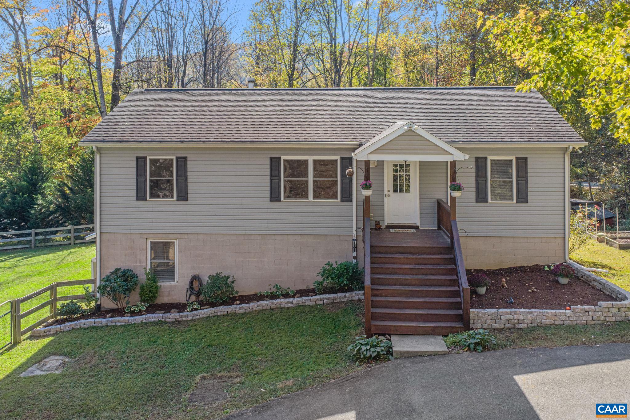 14 HIGH VIEW RD, STANARDSVILLE, Virginia 22973, 3 Bedrooms Bedrooms, ,3 BathroomsBathrooms,Residential,14 HIGH VIEW RD,683557 MLS # 683557 14 HIGH VIEW RD, STANARDSVILLE, Virginia 22973, 3 Bedrooms Bedrooms, ,3 BathroomsBathrooms,Residential,14 HIGH VIEW RD,683557 MLS # 683557