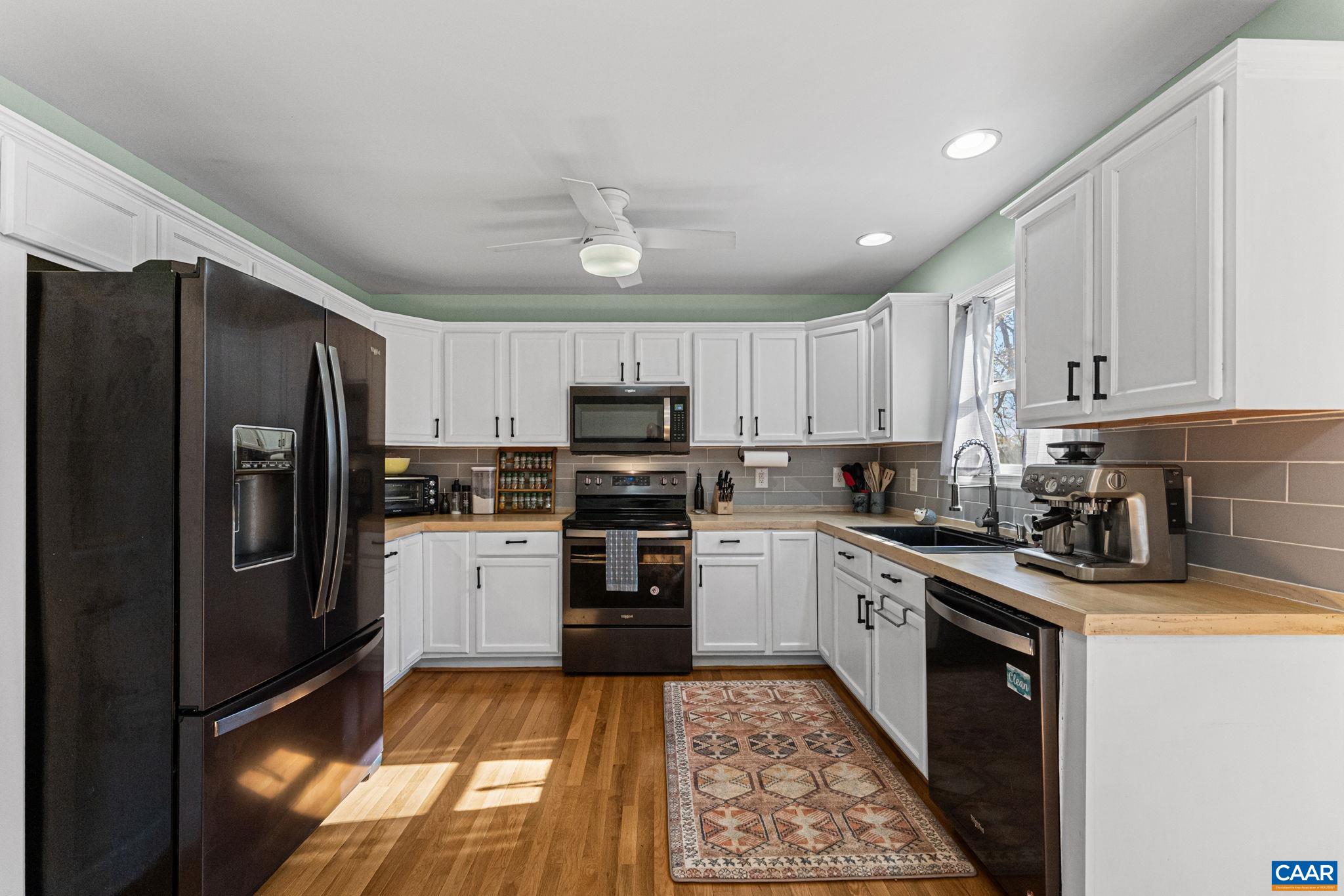 14 HIGH VIEW RD, STANARDSVILLE, Virginia 22973, 3 Bedrooms Bedrooms, ,3 BathroomsBathrooms,Residential,14 HIGH VIEW RD,683557 MLS # 683557 14 HIGH VIEW RD, STANARDSVILLE, Virginia 22973, 3 Bedrooms Bedrooms, ,3 BathroomsBathrooms,Residential,14 HIGH VIEW RD,683557 MLS # 683557