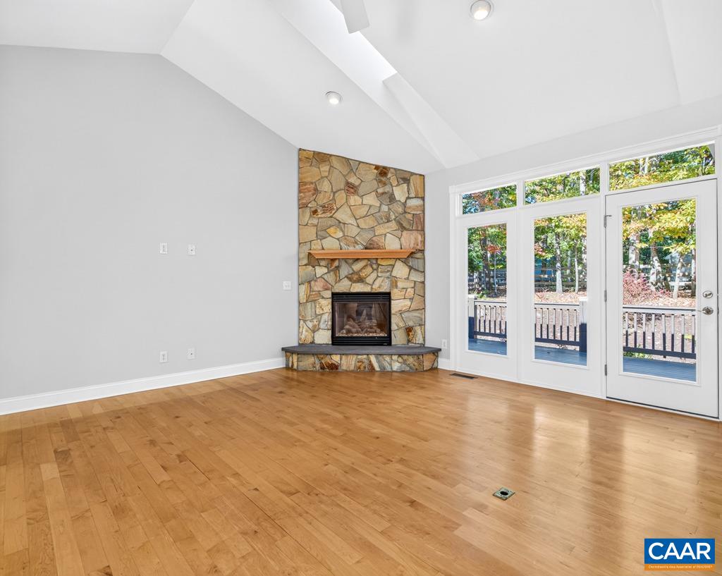 20 FAIRWOOD PL, PALMYRA, Virginia 22963, 4 Bedrooms Bedrooms, ,3 BathroomsBathrooms,Residential,20 FAIRWOOD PL,683558 MLS # 683558 20 FAIRWOOD PL, PALMYRA, Virginia 22963, 4 Bedrooms Bedrooms, ,3 BathroomsBathrooms,Residential,20 FAIRWOOD PL,683558 MLS # 683558