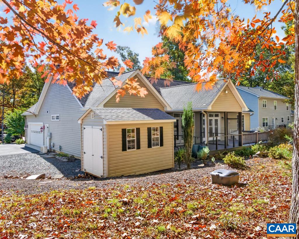20 FAIRWOOD PL, PALMYRA, Virginia 22963, 4 Bedrooms Bedrooms, ,3 BathroomsBathrooms,Residential,20 FAIRWOOD PL,683558 MLS # 683558 20 FAIRWOOD PL, PALMYRA, Virginia 22963, 4 Bedrooms Bedrooms, ,3 BathroomsBathrooms,Residential,20 FAIRWOOD PL,683558 MLS # 683558