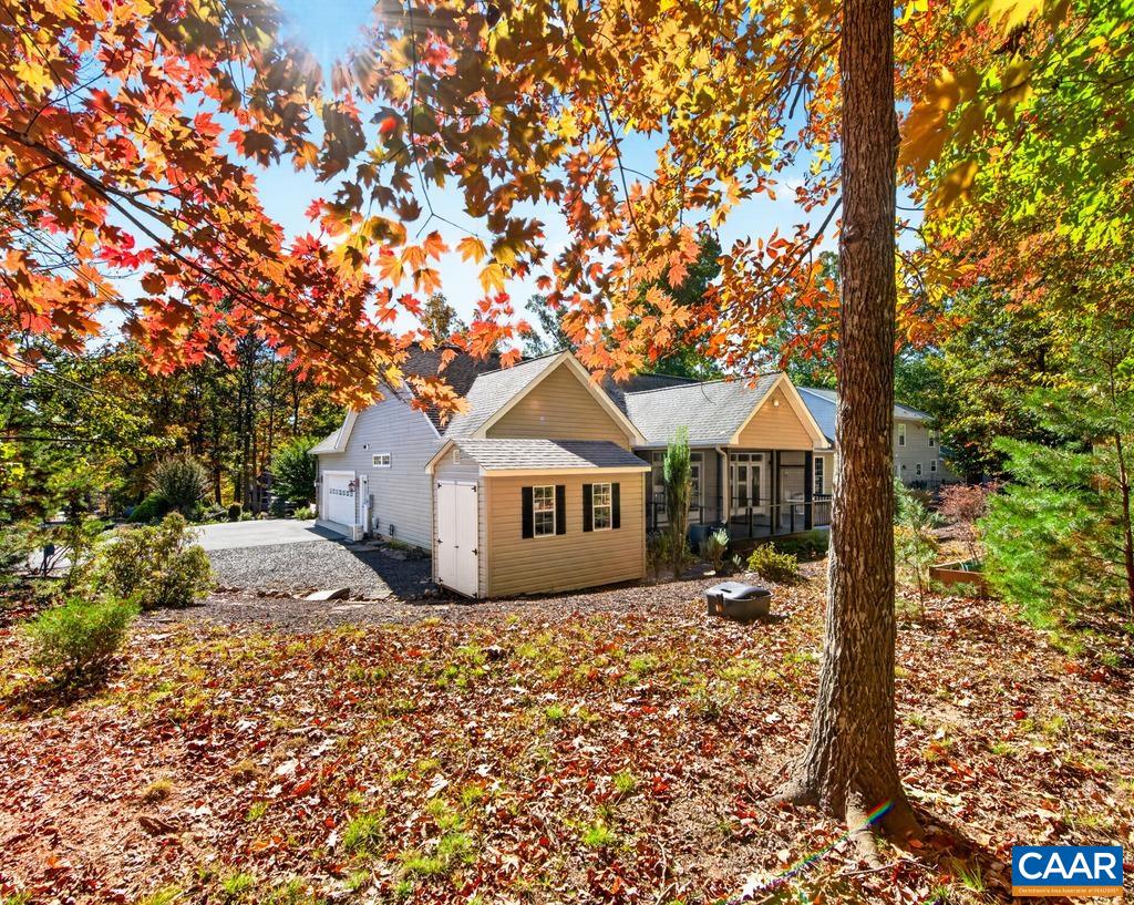 20 FAIRWOOD PL, PALMYRA, Virginia 22963, 4 Bedrooms Bedrooms, ,3 BathroomsBathrooms,Residential,20 FAIRWOOD PL,683558 MLS # 683558 20 FAIRWOOD PL, PALMYRA, Virginia 22963, 4 Bedrooms Bedrooms, ,3 BathroomsBathrooms,Residential,20 FAIRWOOD PL,683558 MLS # 683558