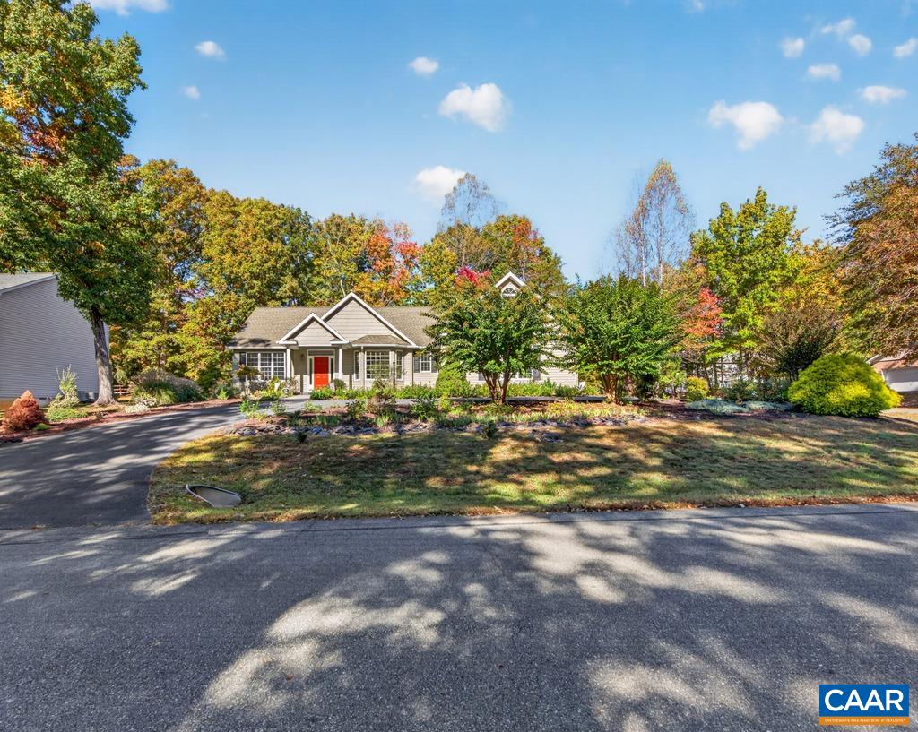 20 FAIRWOOD PL, PALMYRA, Virginia 22963, 4 Bedrooms Bedrooms, ,3 BathroomsBathrooms,Residential,20 FAIRWOOD PL,683558 MLS # 683558 20 FAIRWOOD PL, PALMYRA, Virginia 22963, 4 Bedrooms Bedrooms, ,3 BathroomsBathrooms,Residential,20 FAIRWOOD PL,683558 MLS # 683558