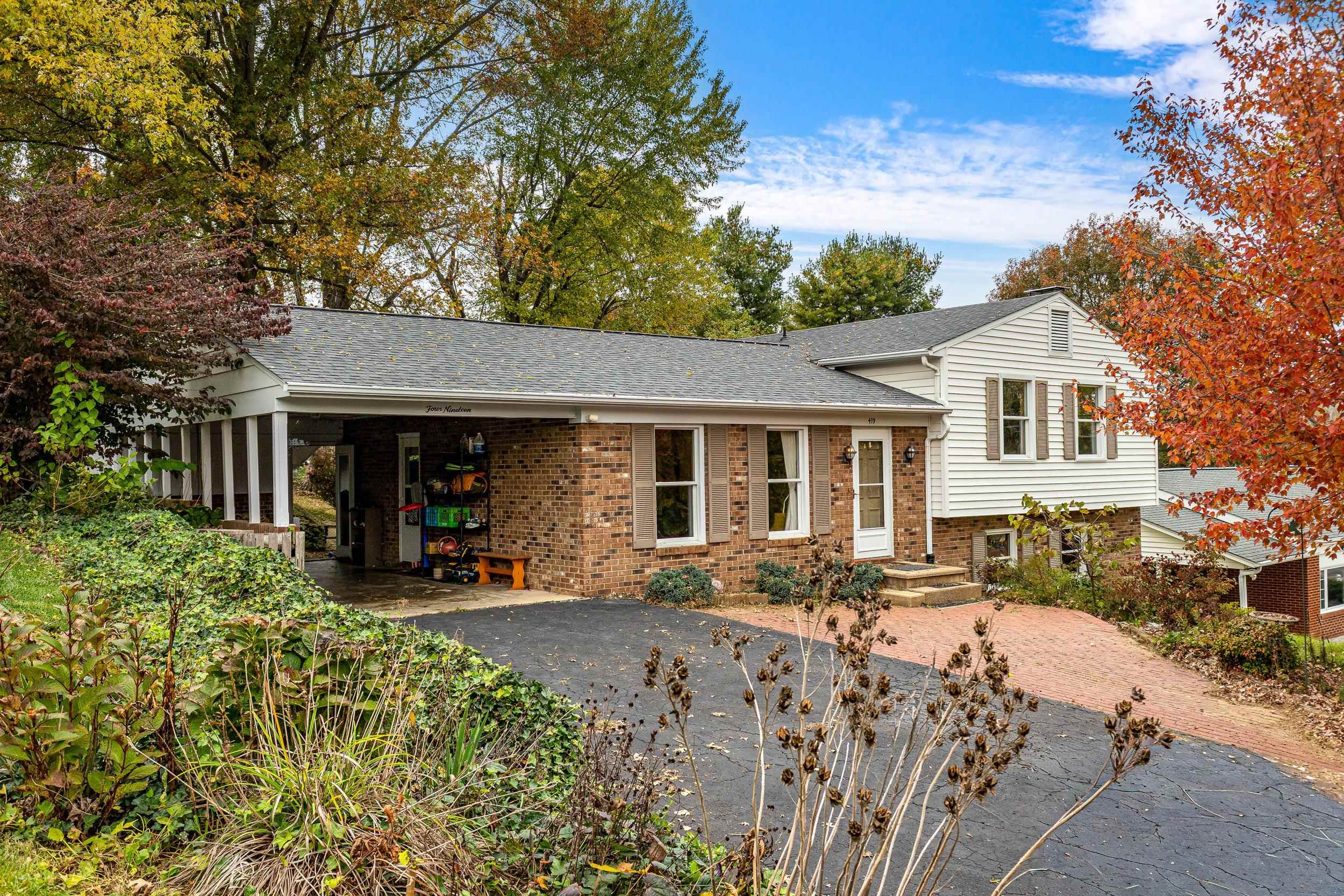 419 WEST AVE, HARRISONBURG, Virginia 22801, 3 Bedrooms Bedrooms, ,2 BathroomsBathrooms,Residential,419 WEST AVE,683560 MLS # 683560 419 WEST AVE, HARRISONBURG, Virginia 22801, 3 Bedrooms Bedrooms, ,2 BathroomsBathrooms,Residential,419 WEST AVE,683560 MLS # 683560