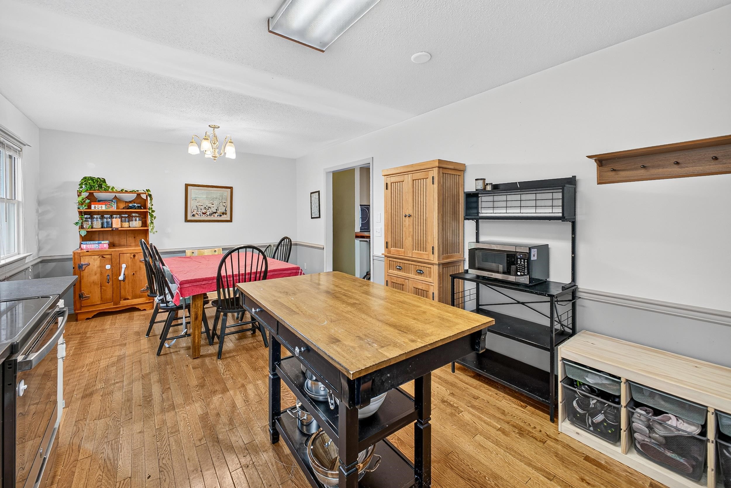 419 WEST AVE, HARRISONBURG, Virginia 22801, 3 Bedrooms Bedrooms, ,2 BathroomsBathrooms,Residential,419 WEST AVE,683560 MLS # 683560 419 WEST AVE, HARRISONBURG, Virginia 22801, 3 Bedrooms Bedrooms, ,2 BathroomsBathrooms,Residential,419 WEST AVE,683560 MLS # 683560