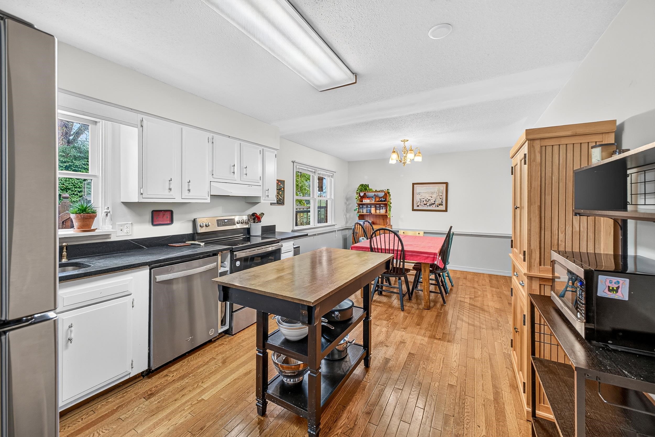 419 WEST AVE, HARRISONBURG, Virginia 22801, 3 Bedrooms Bedrooms, ,2 BathroomsBathrooms,Residential,419 WEST AVE,683560 MLS # 683560 419 WEST AVE, HARRISONBURG, Virginia 22801, 3 Bedrooms Bedrooms, ,2 BathroomsBathrooms,Residential,419 WEST AVE,683560 MLS # 683560