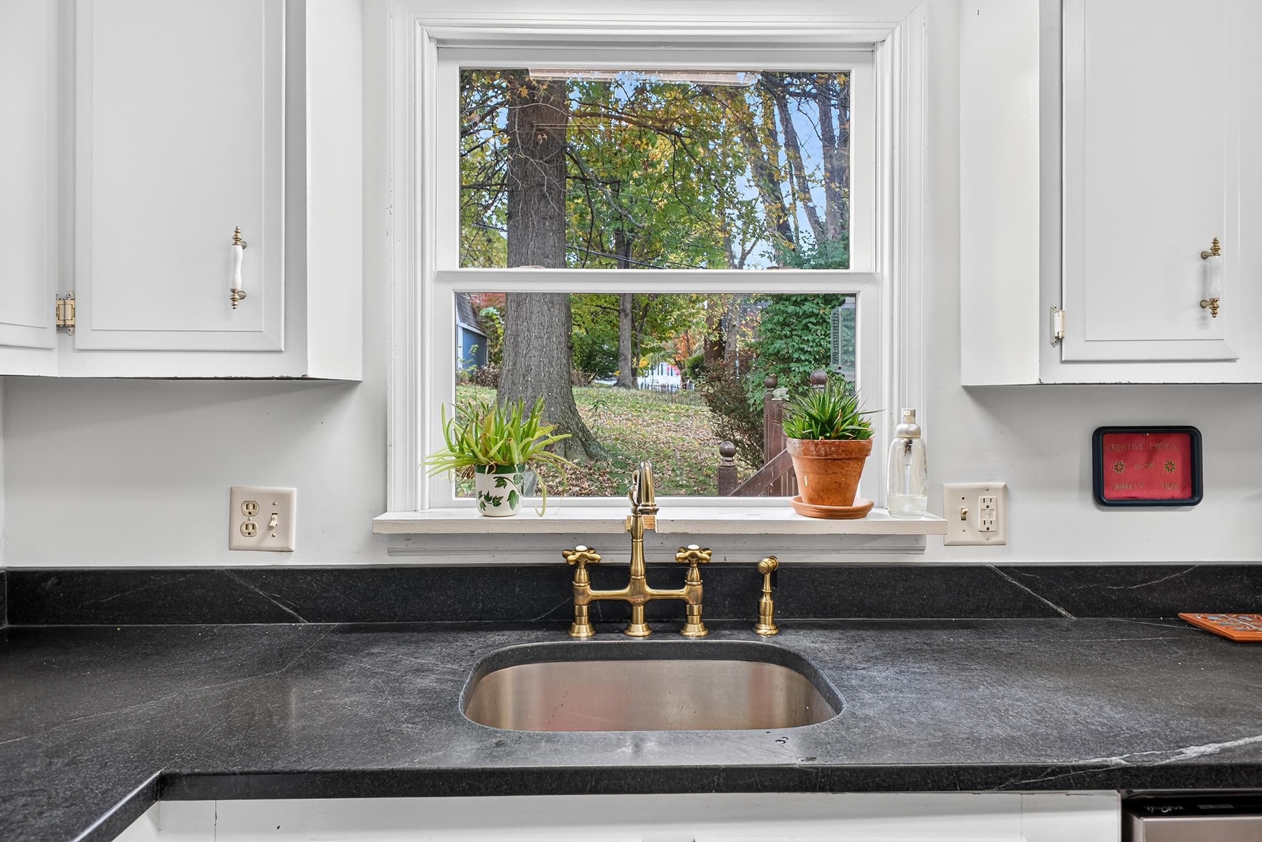 419 WEST AVE, HARRISONBURG, Virginia 22801, 3 Bedrooms Bedrooms, ,2 BathroomsBathrooms,Residential,419 WEST AVE,683560 MLS # 683560 419 WEST AVE, HARRISONBURG, Virginia 22801, 3 Bedrooms Bedrooms, ,2 BathroomsBathrooms,Residential,419 WEST AVE,683560 MLS # 683560
