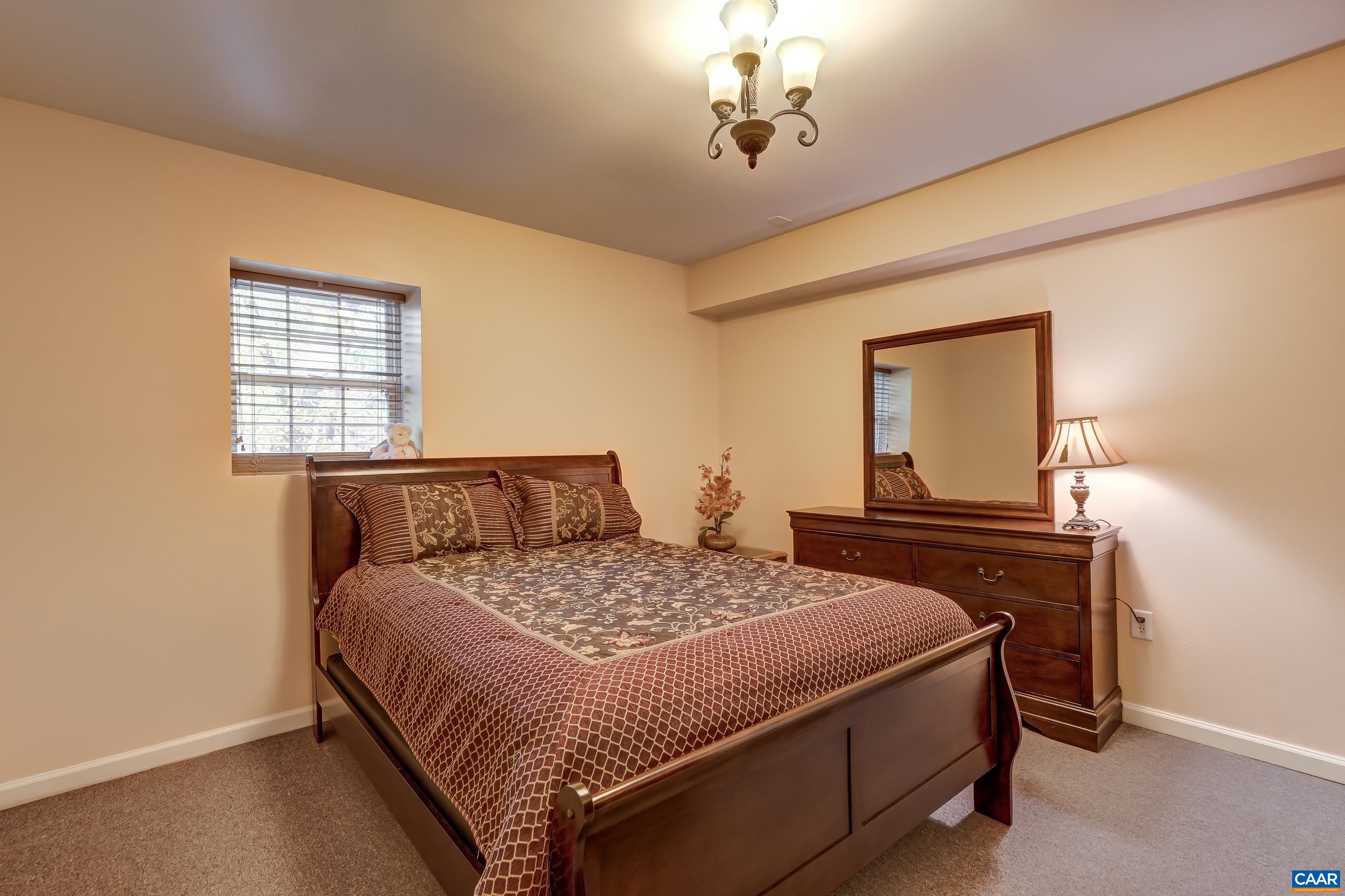 Bedroom 4 on lower level. Bedroom 4 on lower level.