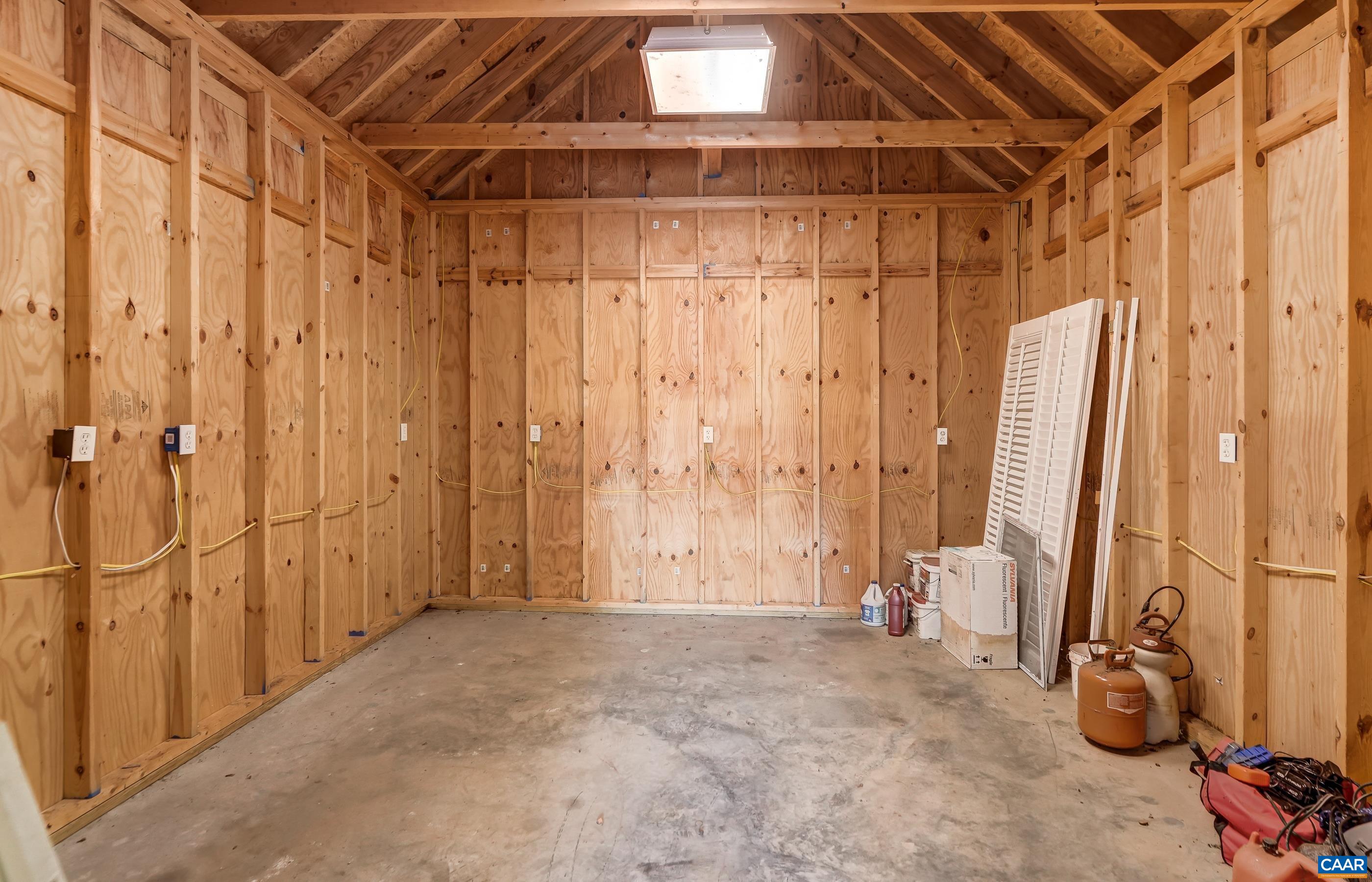 Workshop/Storage area. Workshop/Storage area.