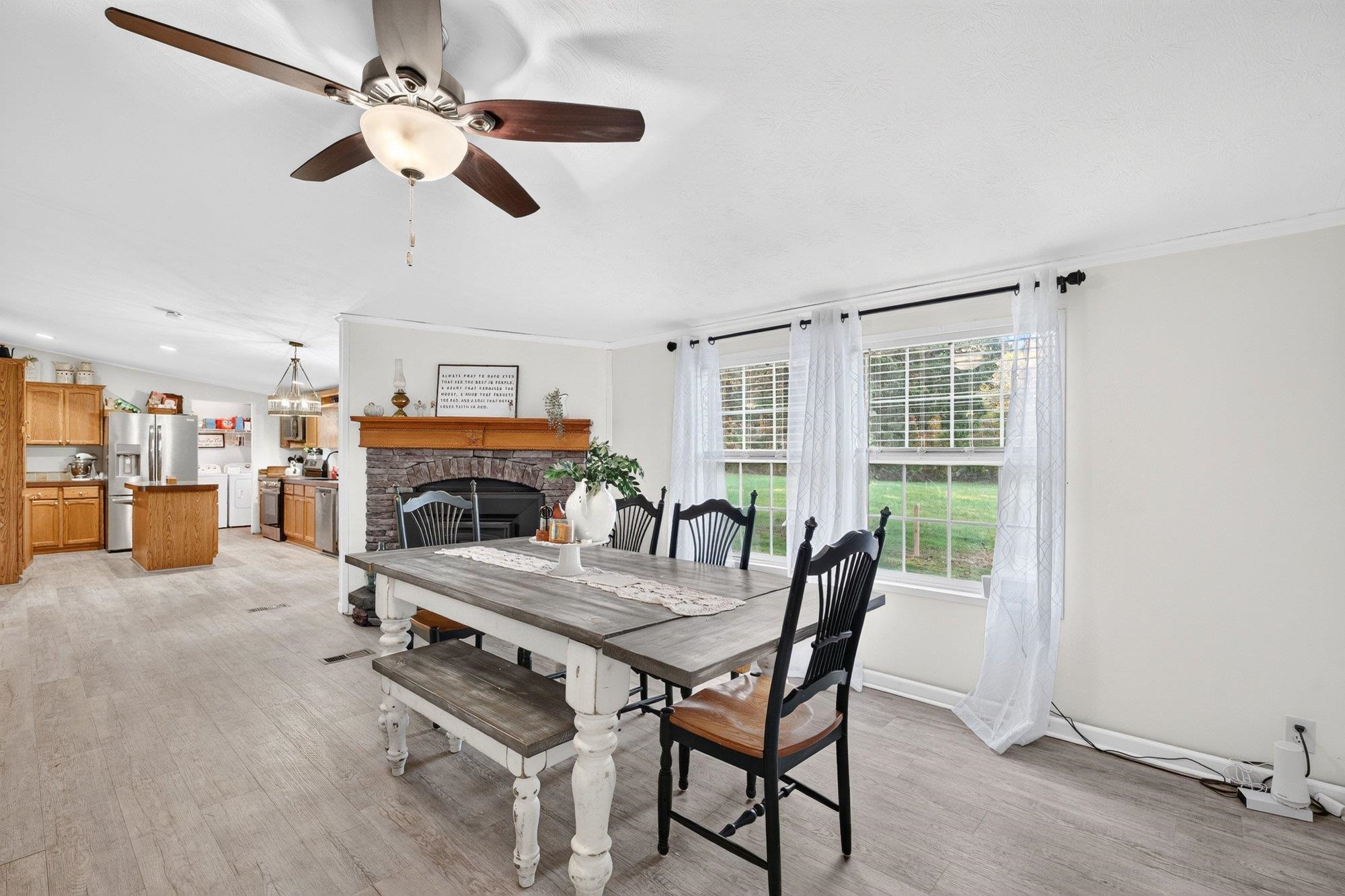 9944 BROWNS GAP RD, GROTTOES, Virginia 24441, 4 Bedrooms Bedrooms, ,2 BathroomsBathrooms,Residential,9944 BROWNS GAP RD,683567 MLS # 683567 9944 BROWNS GAP RD, GROTTOES, Virginia 24441, 4 Bedrooms Bedrooms, ,2 BathroomsBathrooms,Residential,9944 BROWNS GAP RD,683567 MLS # 683567