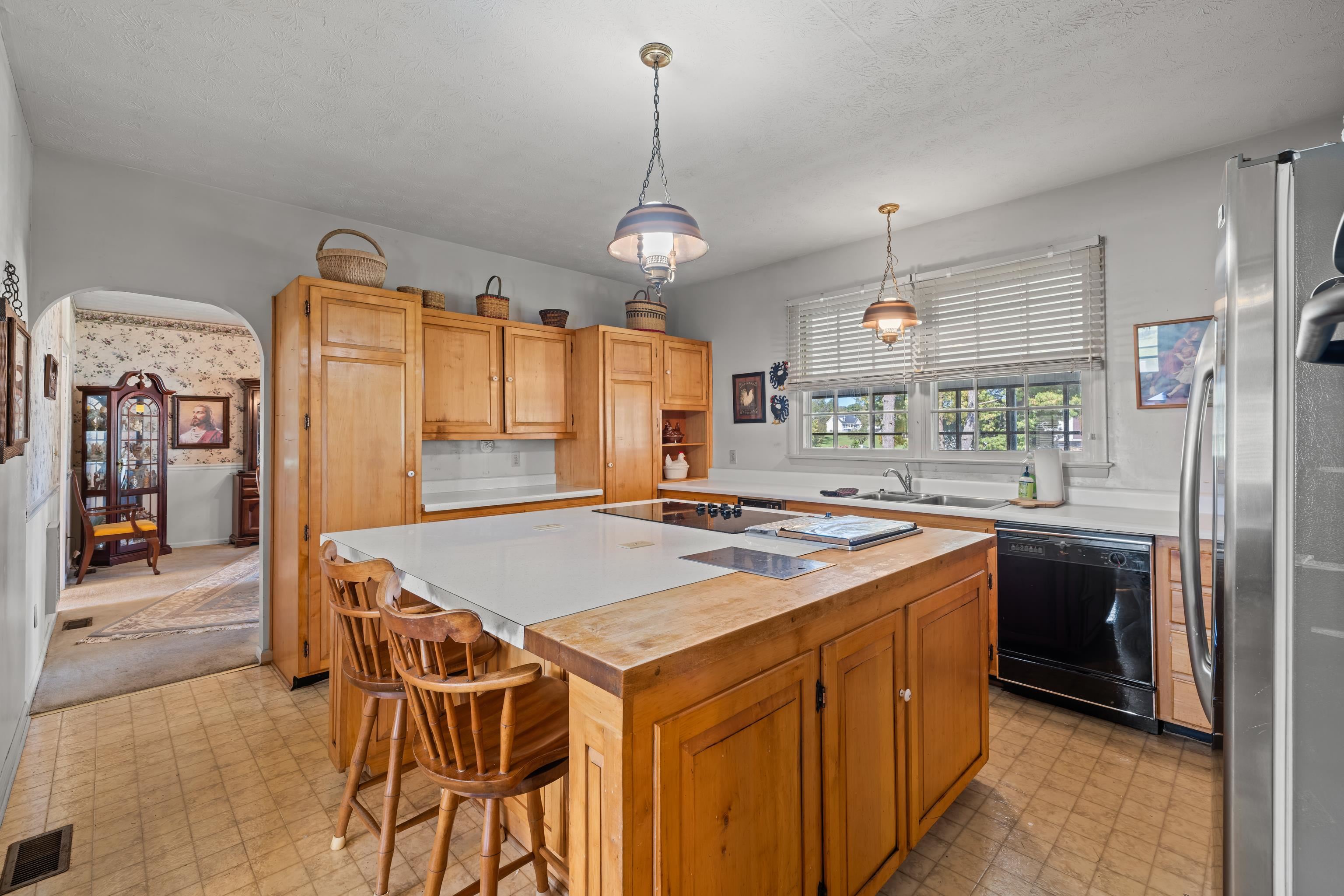 8274 SIMMERS VALLEY RD, ROCKINGHAM, Virginia 22802, 4 Bedrooms Bedrooms, ,3 BathroomsBathrooms,Residential,8274 SIMMERS VALLEY RD,683578 MLS # 683578 8274 SIMMERS VALLEY RD, ROCKINGHAM, Virginia 22802, 4 Bedrooms Bedrooms, ,3 BathroomsBathrooms,Residential,8274 SIMMERS VALLEY RD,683578 MLS # 683578