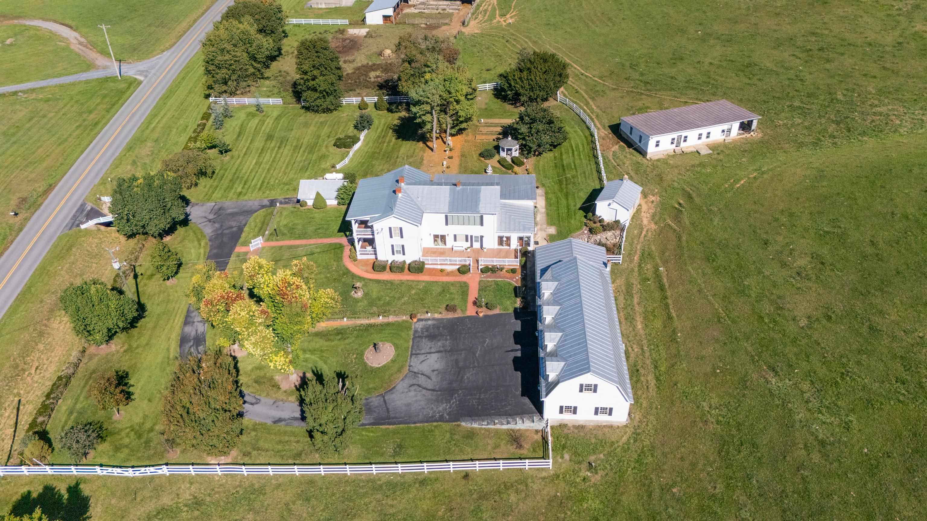8274 SIMMERS VALLEY RD, ROCKINGHAM, Virginia 22802, 4 Bedrooms Bedrooms, ,3 BathroomsBathrooms,Residential,8274 SIMMERS VALLEY RD,683578 MLS # 683578 8274 SIMMERS VALLEY RD, ROCKINGHAM, Virginia 22802, 4 Bedrooms Bedrooms, ,3 BathroomsBathrooms,Residential,8274 SIMMERS VALLEY RD,683578 MLS # 683578
