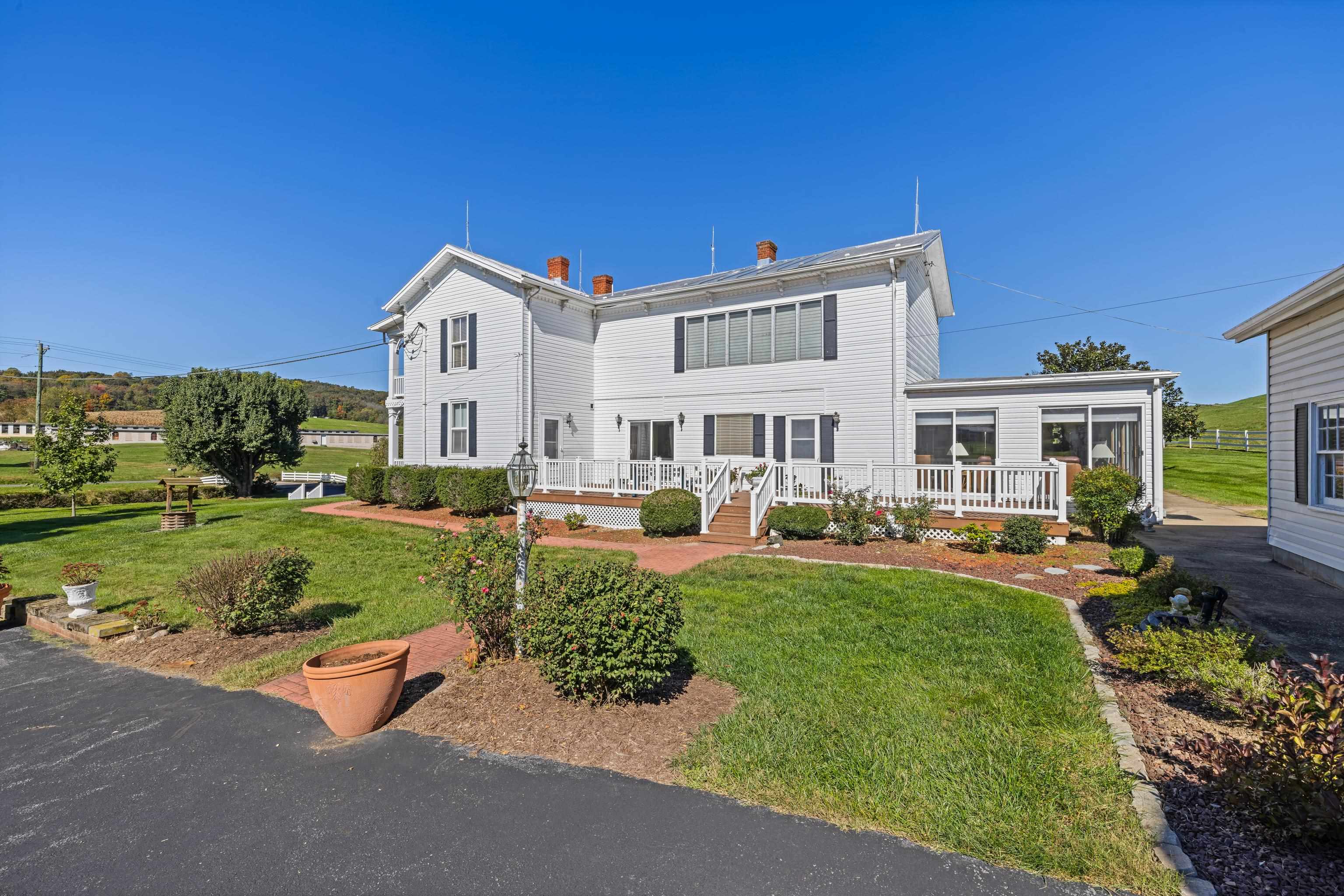 8274 SIMMERS VALLEY RD, ROCKINGHAM, Virginia 22802, 4 Bedrooms Bedrooms, ,3 BathroomsBathrooms,Residential,8274 SIMMERS VALLEY RD,683578 MLS # 683578 8274 SIMMERS VALLEY RD, ROCKINGHAM, Virginia 22802, 4 Bedrooms Bedrooms, ,3 BathroomsBathrooms,Residential,8274 SIMMERS VALLEY RD,683578 MLS # 683578