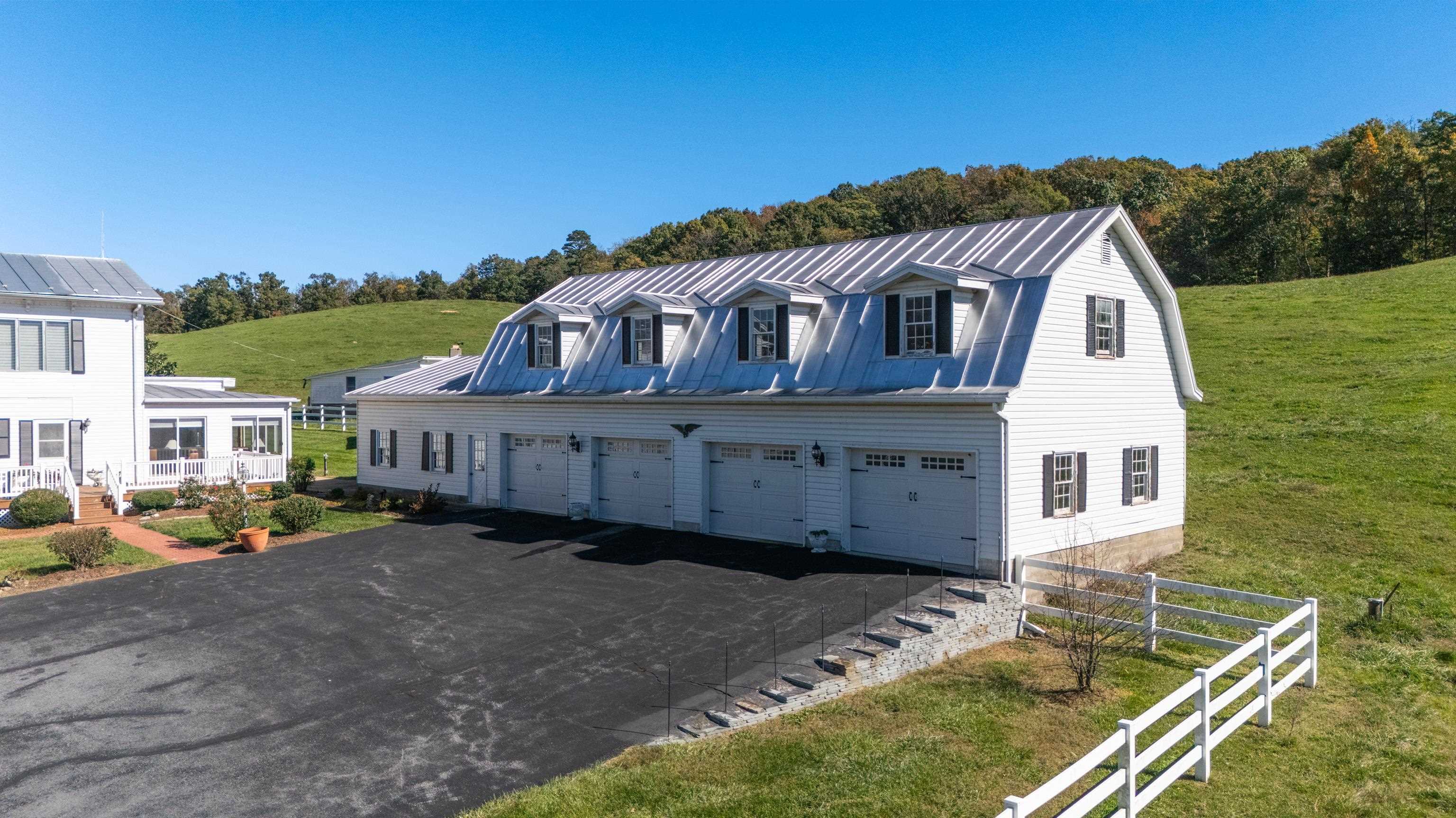 8274 SIMMERS VALLEY RD, ROCKINGHAM, Virginia 22802, 4 Bedrooms Bedrooms, ,3 BathroomsBathrooms,Residential,8274 SIMMERS VALLEY RD,683578 MLS # 683578 8274 SIMMERS VALLEY RD, ROCKINGHAM, Virginia 22802, 4 Bedrooms Bedrooms, ,3 BathroomsBathrooms,Residential,8274 SIMMERS VALLEY RD,683578 MLS # 683578