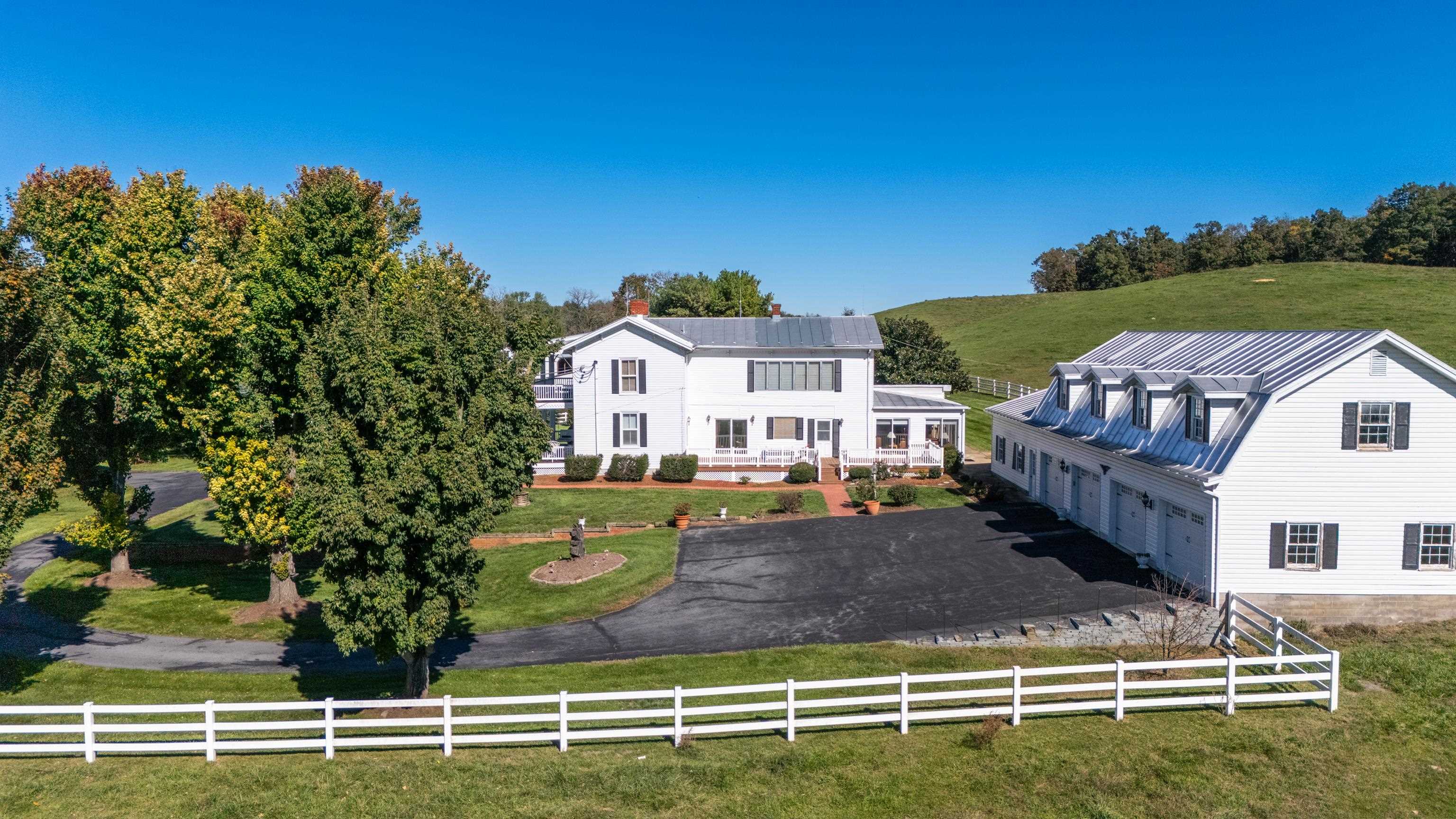 8274 SIMMERS VALLEY RD, ROCKINGHAM, Virginia 22802, 4 Bedrooms Bedrooms, ,3 BathroomsBathrooms,Residential,8274 SIMMERS VALLEY RD,683578 MLS # 683578 8274 SIMMERS VALLEY RD, ROCKINGHAM, Virginia 22802, 4 Bedrooms Bedrooms, ,3 BathroomsBathrooms,Residential,8274 SIMMERS VALLEY RD,683578 MLS # 683578