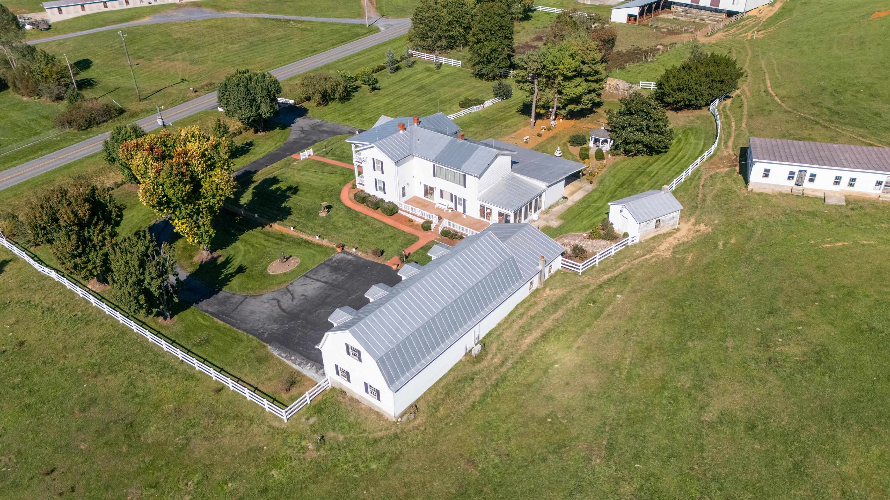 8274 SIMMERS VALLEY RD, ROCKINGHAM, Virginia 22802, 4 Bedrooms Bedrooms, ,3 BathroomsBathrooms,Residential,8274 SIMMERS VALLEY RD,683578 MLS # 683578 8274 SIMMERS VALLEY RD, ROCKINGHAM, Virginia 22802, 4 Bedrooms Bedrooms, ,3 BathroomsBathrooms,Residential,8274 SIMMERS VALLEY RD,683578 MLS # 683578