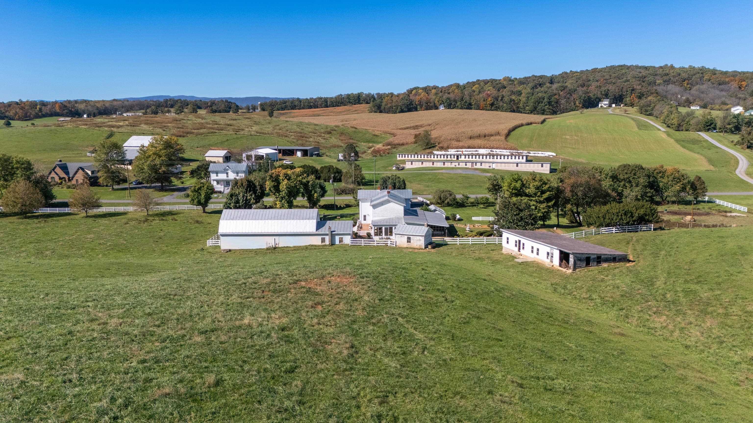 8274 SIMMERS VALLEY RD, ROCKINGHAM, Virginia 22802, 4 Bedrooms Bedrooms, ,3 BathroomsBathrooms,Residential,8274 SIMMERS VALLEY RD,683578 MLS # 683578 8274 SIMMERS VALLEY RD, ROCKINGHAM, Virginia 22802, 4 Bedrooms Bedrooms, ,3 BathroomsBathrooms,Residential,8274 SIMMERS VALLEY RD,683578 MLS # 683578
