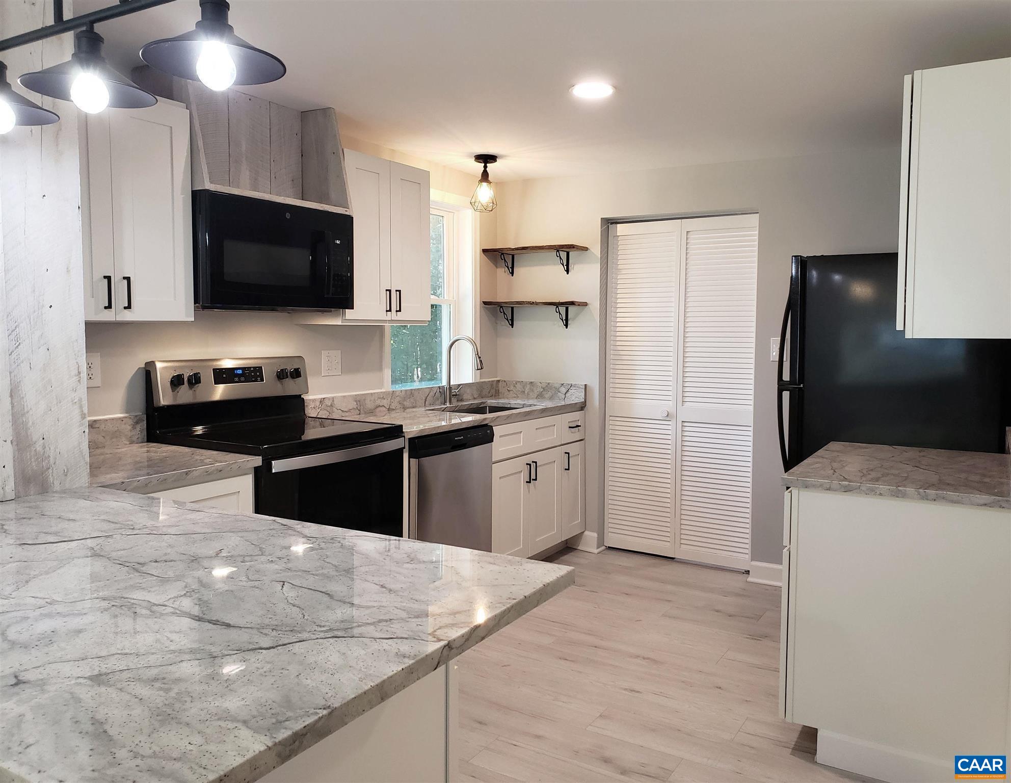 699 BLACK CAT RD, KESWICK, Virginia 22947, 3 Bedrooms Bedrooms, ,2 BathroomsBathrooms,Residential,Keswick Bungalow,699 BLACK CAT RD,683221 MLS # 683221 699 BLACK CAT RD, KESWICK, Virginia 22947, 3 Bedrooms Bedrooms, ,2 BathroomsBathrooms,Residential,Keswick Bungalow,699 BLACK CAT RD,683221 MLS # 683221