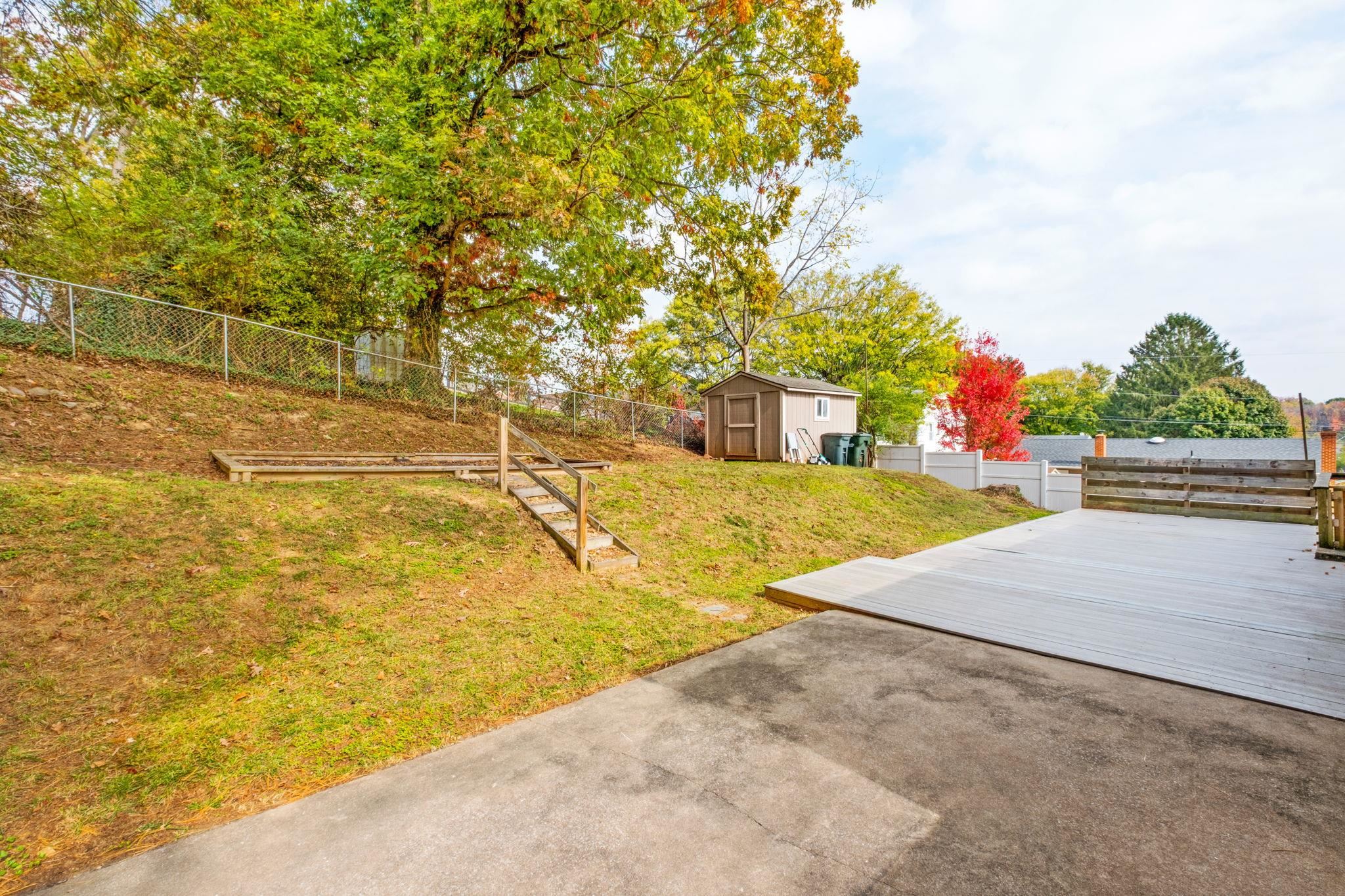 804 CHERRY HILL DR, STAUNTON, Virginia 22401, 3 Bedrooms Bedrooms, ,2 BathroomsBathrooms,Residential,804 CHERRY HILL DR,683425 MLS # 683425 804 CHERRY HILL DR, STAUNTON, Virginia 22401, 3 Bedrooms Bedrooms, ,2 BathroomsBathrooms,Residential,804 CHERRY HILL DR,683425 MLS # 683425