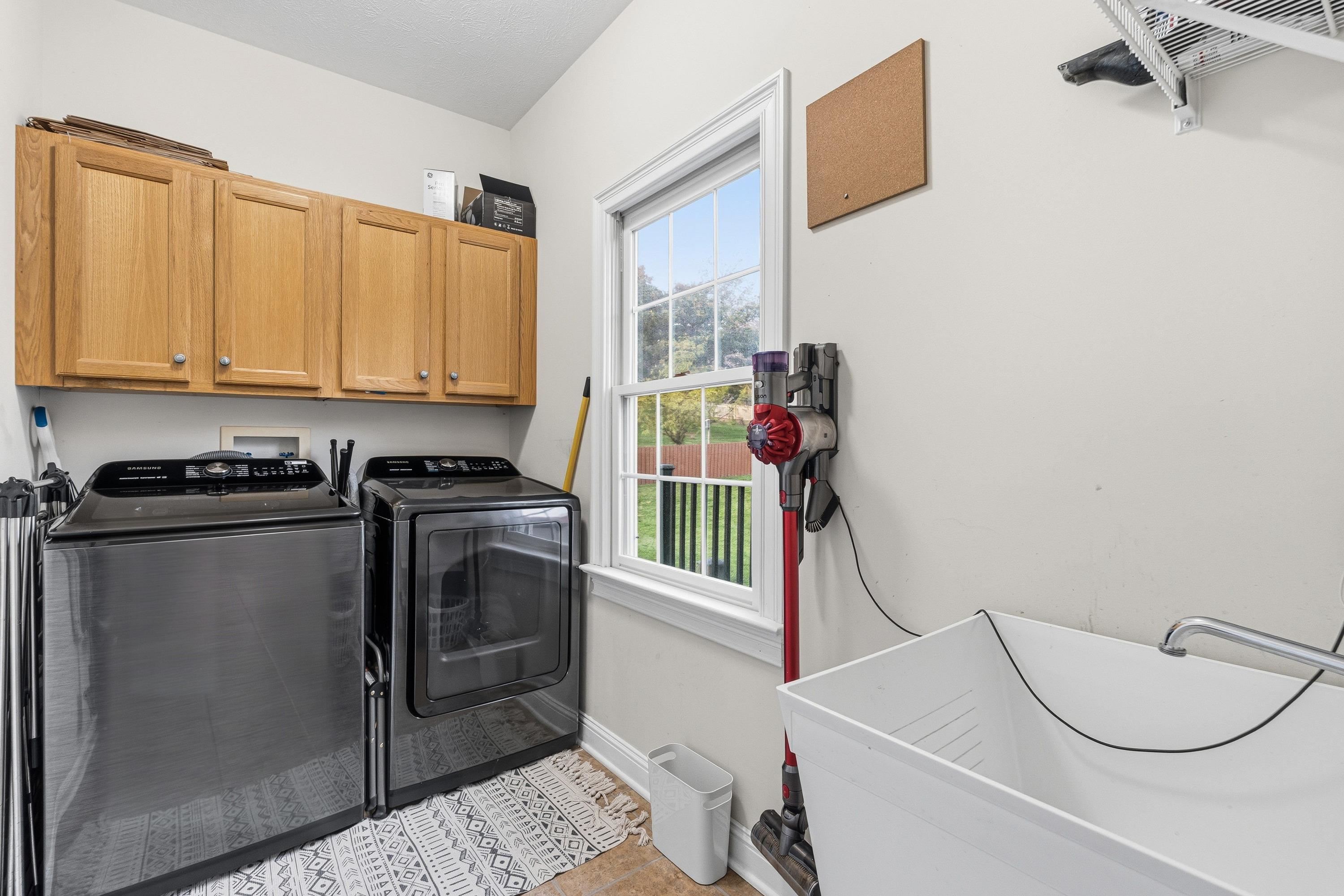 3240 BAYBROOK DR, ROCKINGHAM, Virginia 22801, 4 Bedrooms Bedrooms, ,2 BathroomsBathrooms,Residential,3240 BAYBROOK DR,683582 MLS # 683582 3240 BAYBROOK DR, ROCKINGHAM, Virginia 22801, 4 Bedrooms Bedrooms, ,2 BathroomsBathrooms,Residential,3240 BAYBROOK DR,683582 MLS # 683582