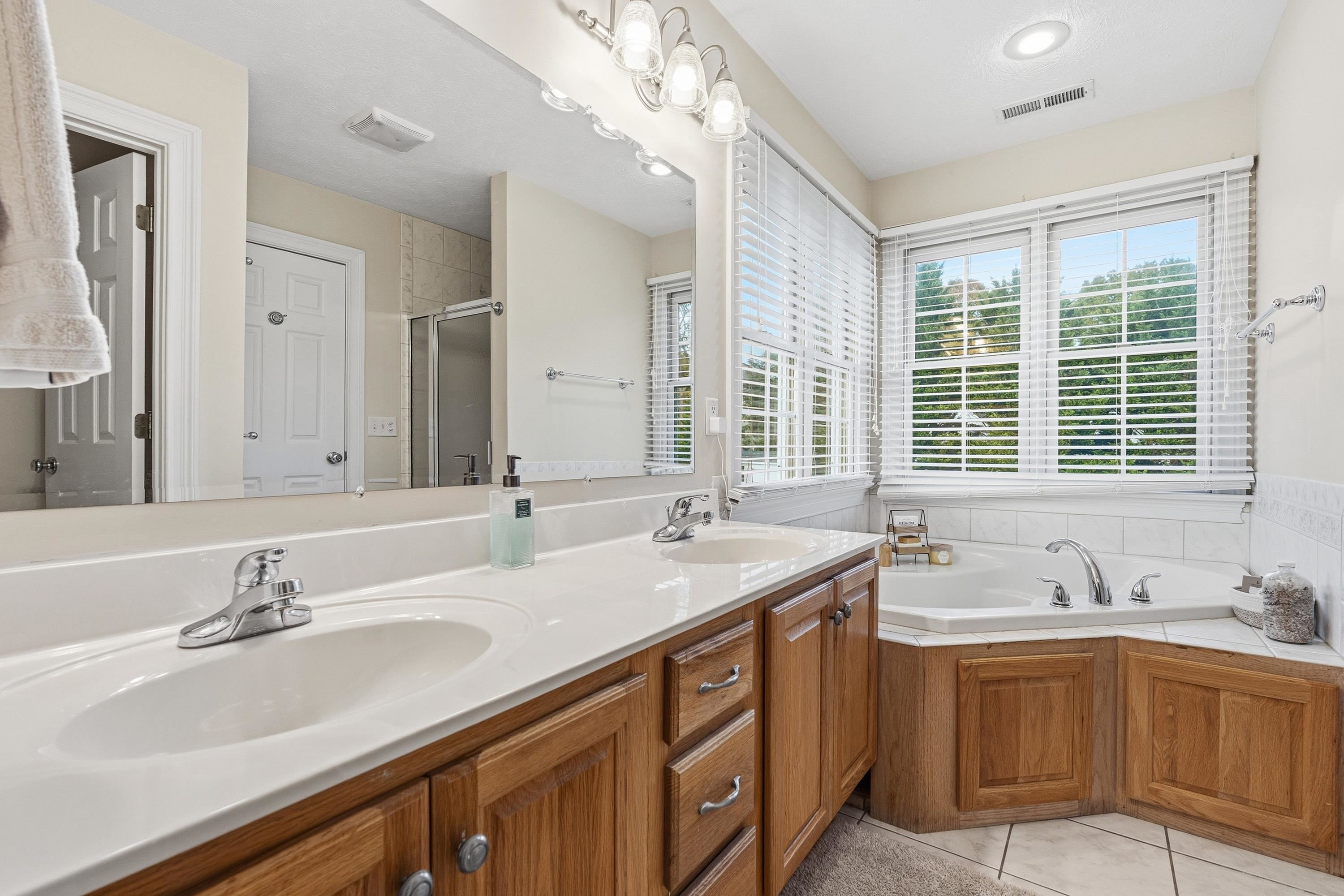 3240 BAYBROOK DR, ROCKINGHAM, Virginia 22801, 4 Bedrooms Bedrooms, ,2 BathroomsBathrooms,Residential,3240 BAYBROOK DR,683582 MLS # 683582 3240 BAYBROOK DR, ROCKINGHAM, Virginia 22801, 4 Bedrooms Bedrooms, ,2 BathroomsBathrooms,Residential,3240 BAYBROOK DR,683582 MLS # 683582