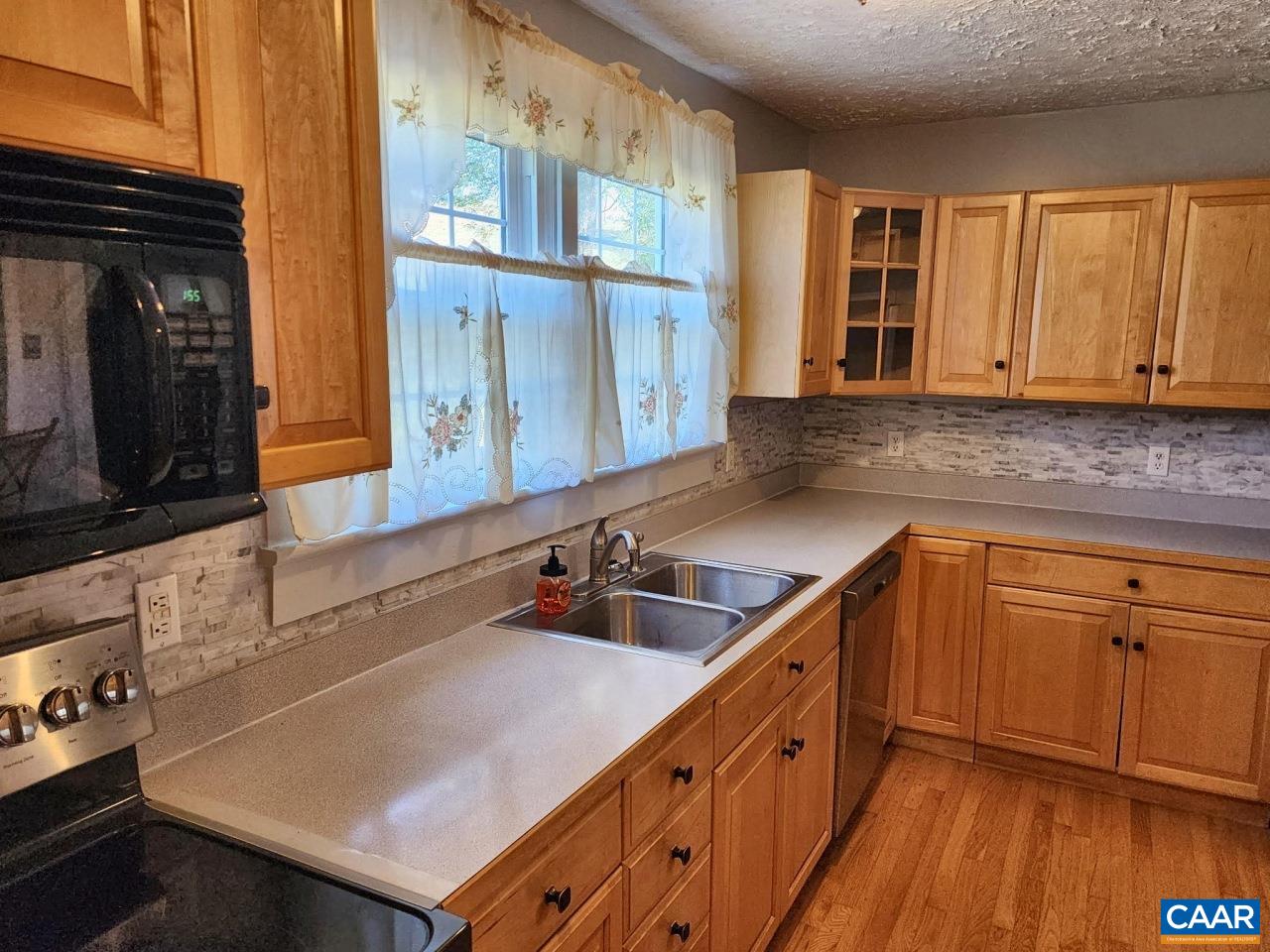 10778 ROCKFISH RIVER RD, SHIPMAN, Virginia 22971, 3 Bedrooms Bedrooms, ,2 BathroomsBathrooms,Residential,10778 ROCKFISH RIVER RD,683585 MLS # 683585