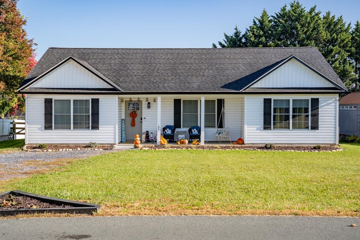64 LOFTON DR, WEYERS CAVE, Virginia 24486, 3 Bedrooms Bedrooms, ,2 BathroomsBathrooms,Residential,64 LOFTON DR,683594 MLS # 683594 64 LOFTON DR, WEYERS CAVE, Virginia 24486, 3 Bedrooms Bedrooms, ,2 BathroomsBathrooms,Residential,64 LOFTON DR,683594 MLS # 683594