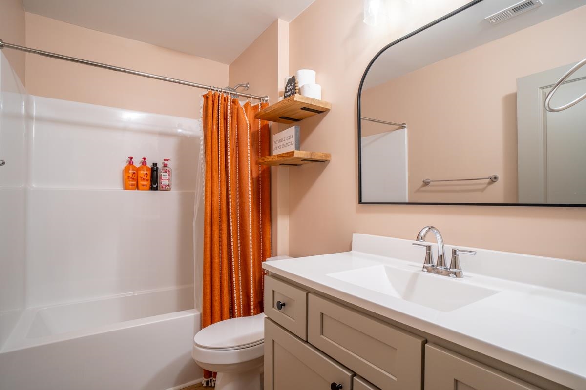 64 LOFTON DR, WEYERS CAVE, Virginia 24486, 3 Bedrooms Bedrooms, ,2 BathroomsBathrooms,Residential,64 LOFTON DR,683594 MLS # 683594 64 LOFTON DR, WEYERS CAVE, Virginia 24486, 3 Bedrooms Bedrooms, ,2 BathroomsBathrooms,Residential,64 LOFTON DR,683594 MLS # 683594