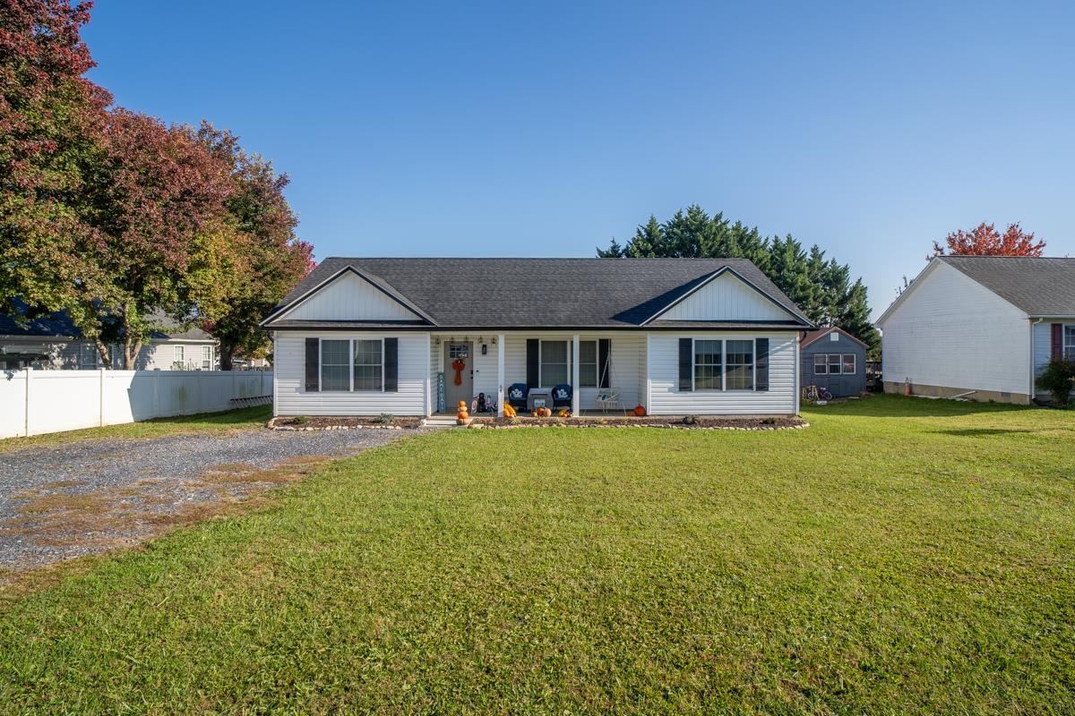 64 LOFTON DR, WEYERS CAVE, Virginia 24486, 3 Bedrooms Bedrooms, ,2 BathroomsBathrooms,Residential,64 LOFTON DR,683594 MLS # 683594 64 LOFTON DR, WEYERS CAVE, Virginia 24486, 3 Bedrooms Bedrooms, ,2 BathroomsBathrooms,Residential,64 LOFTON DR,683594 MLS # 683594