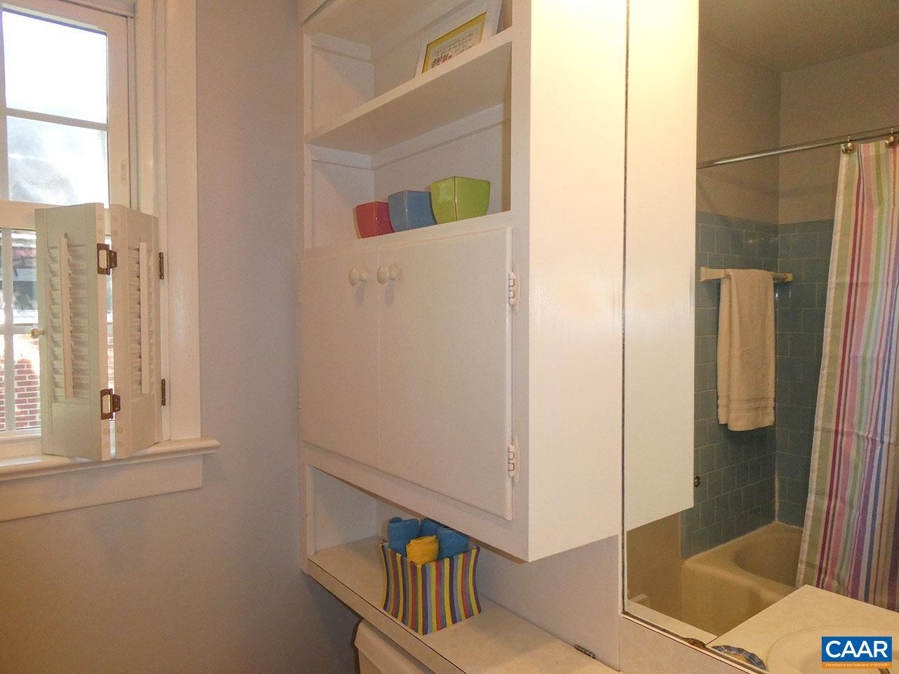 409 MOSELEY DR, CHARLOTTESVILLE, Virginia 22903, 5 Bedrooms Bedrooms, ,2 BathroomsBathrooms,Residential,409 MOSELEY DR,683595 MLS # 683595 409 MOSELEY DR, CHARLOTTESVILLE, Virginia 22903, 5 Bedrooms Bedrooms, ,2 BathroomsBathrooms,Residential,409 MOSELEY DR,683595 MLS # 683595