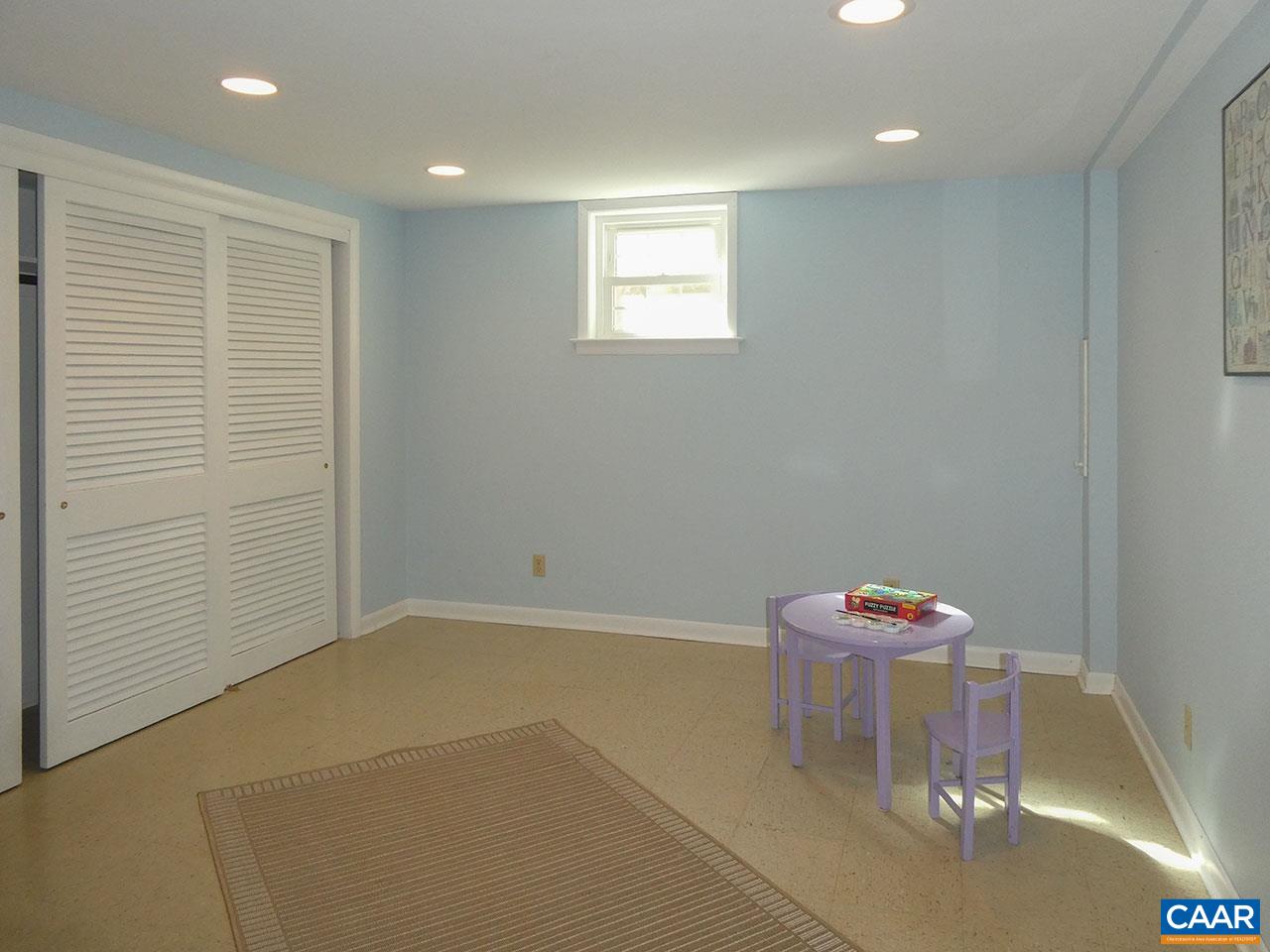 409 MOSELEY DR, CHARLOTTESVILLE, Virginia 22903, 5 Bedrooms Bedrooms, ,2 BathroomsBathrooms,Residential,409 MOSELEY DR,683595 MLS # 683595 409 MOSELEY DR, CHARLOTTESVILLE, Virginia 22903, 5 Bedrooms Bedrooms, ,2 BathroomsBathrooms,Residential,409 MOSELEY DR,683595 MLS # 683595