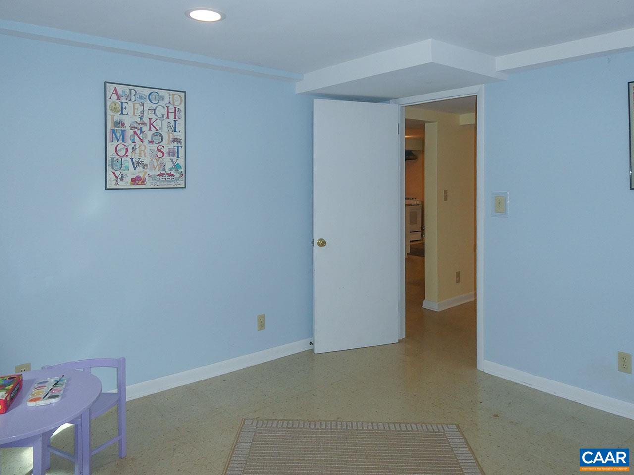 409 MOSELEY DR, CHARLOTTESVILLE, Virginia 22903, 5 Bedrooms Bedrooms, ,2 BathroomsBathrooms,Residential,409 MOSELEY DR,683595 MLS # 683595 409 MOSELEY DR, CHARLOTTESVILLE, Virginia 22903, 5 Bedrooms Bedrooms, ,2 BathroomsBathrooms,Residential,409 MOSELEY DR,683595 MLS # 683595