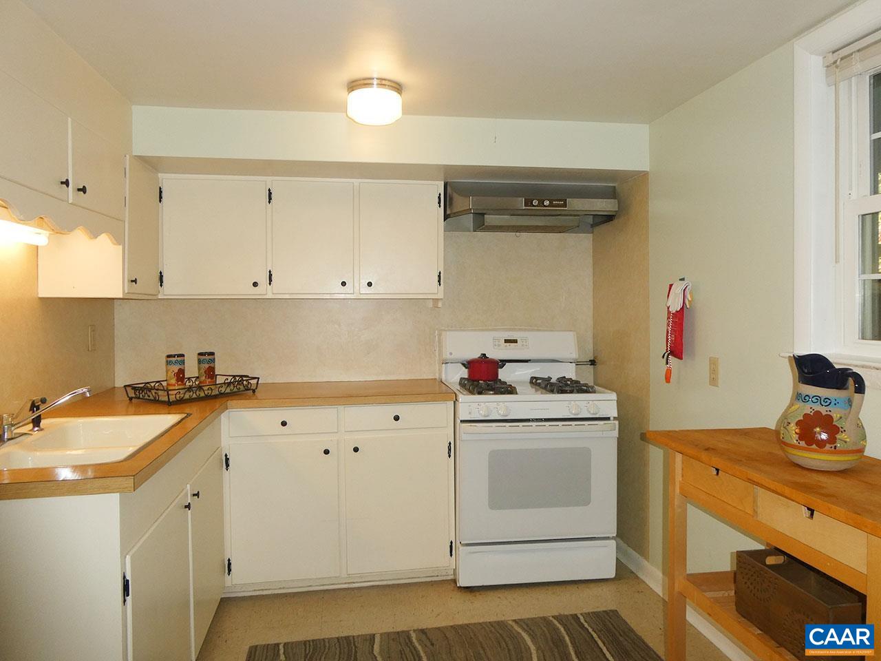 409 MOSELEY DR, CHARLOTTESVILLE, Virginia 22903, 5 Bedrooms Bedrooms, ,2 BathroomsBathrooms,Residential,409 MOSELEY DR,683595 MLS # 683595 409 MOSELEY DR, CHARLOTTESVILLE, Virginia 22903, 5 Bedrooms Bedrooms, ,2 BathroomsBathrooms,Residential,409 MOSELEY DR,683595 MLS # 683595