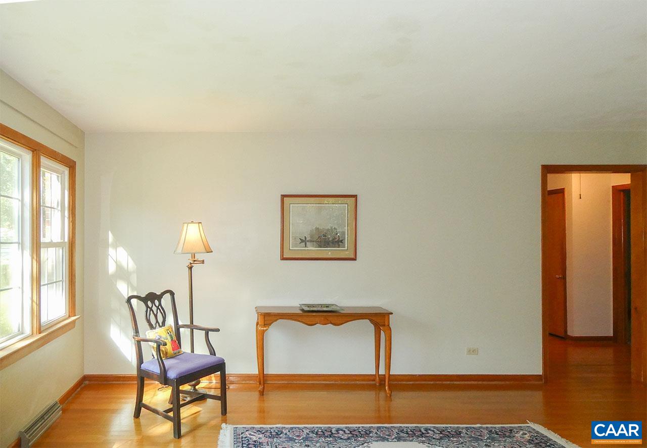 409 MOSELEY DR, CHARLOTTESVILLE, Virginia 22903, 5 Bedrooms Bedrooms, ,2 BathroomsBathrooms,Residential,409 MOSELEY DR,683595 MLS # 683595 409 MOSELEY DR, CHARLOTTESVILLE, Virginia 22903, 5 Bedrooms Bedrooms, ,2 BathroomsBathrooms,Residential,409 MOSELEY DR,683595 MLS # 683595