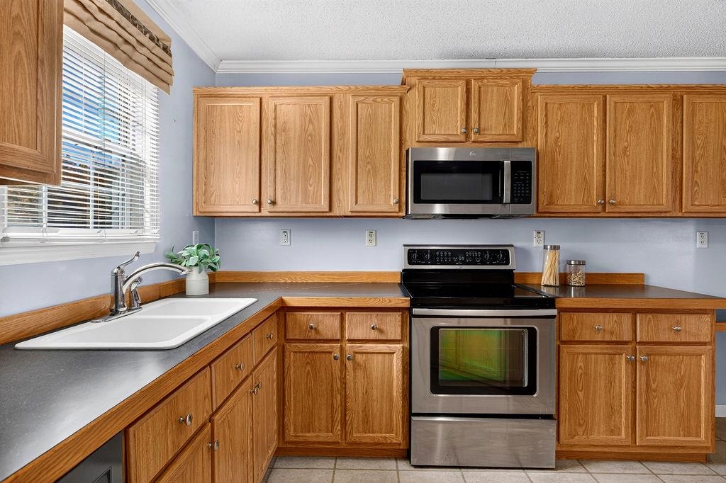 518 CRIMORA MINE RD, CRIMORA, Virginia 24431, 3 Bedrooms Bedrooms, ,2 BathroomsBathrooms,Residential,518 CRIMORA MINE RD,683596 MLS # 683596
