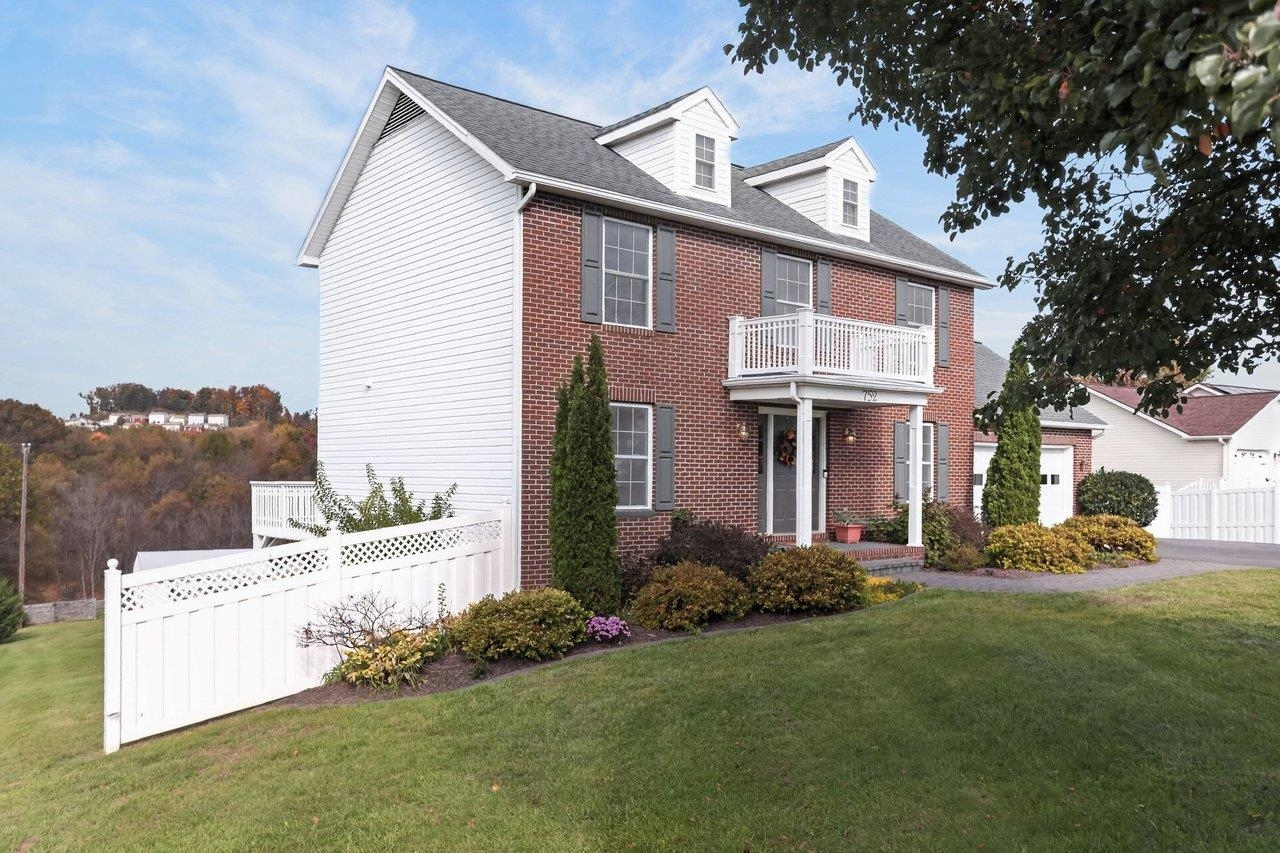 752 BOYERS RD, ROCKINGHAM, Virginia 22801, 3 Bedrooms Bedrooms, ,3 BathroomsBathrooms,Residential,Inviting colonial on 1.42 acres w/ basement and la,752 BOYERS RD,683438 MLS # 683438 752 BOYERS RD, ROCKINGHAM, Virginia 22801, 3 Bedrooms Bedrooms, ,3 BathroomsBathrooms,Residential,Inviting colonial on 1.42 acres w/ basement and la,752 BOYERS RD,683438 MLS # 683438