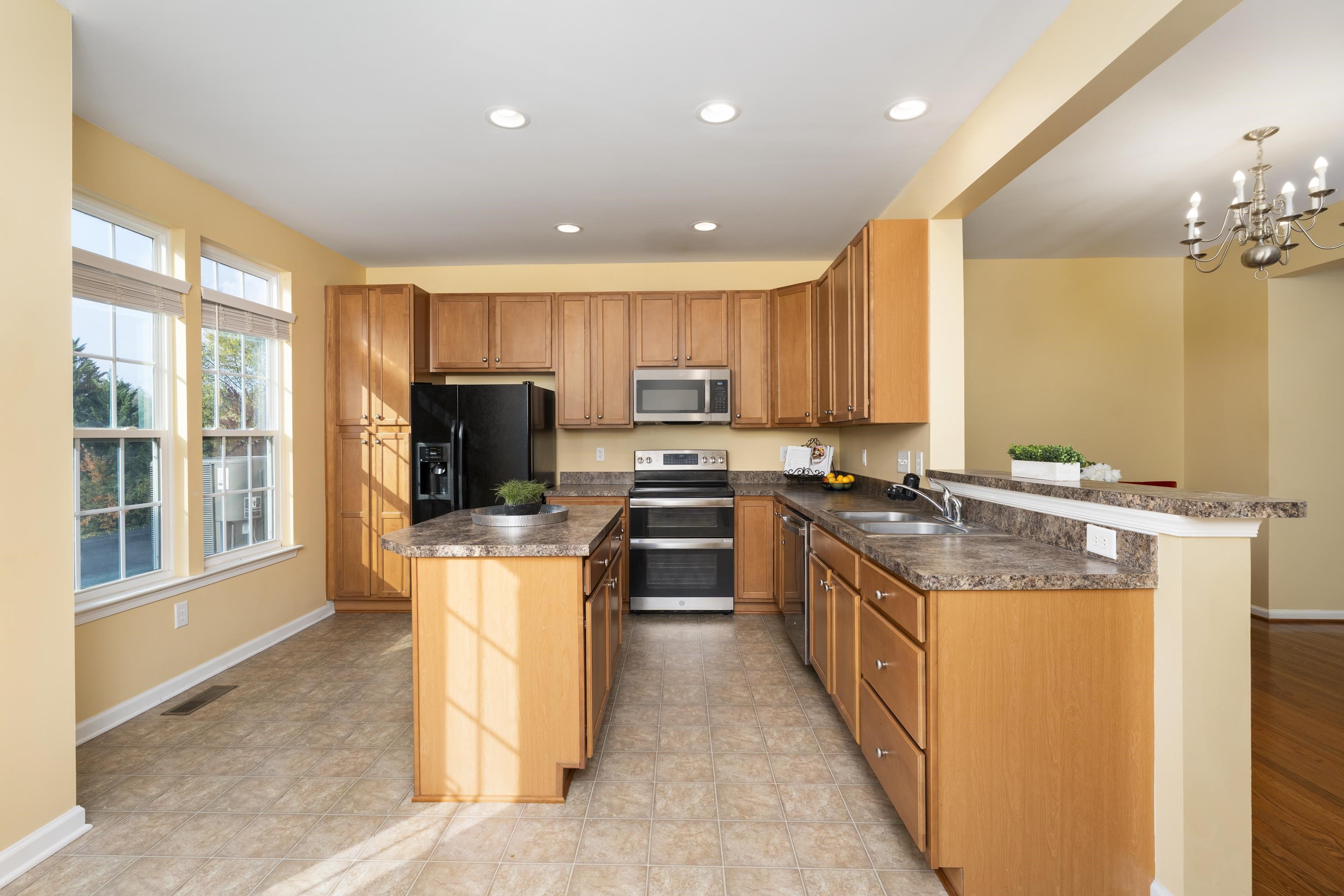 214 COLONY DR, CHARLOTTESVILLE, Virginia 22903, 3 Bedrooms Bedrooms, ,2 BathroomsBathrooms,Residential,214 COLONY DR,683597 MLS # 683597