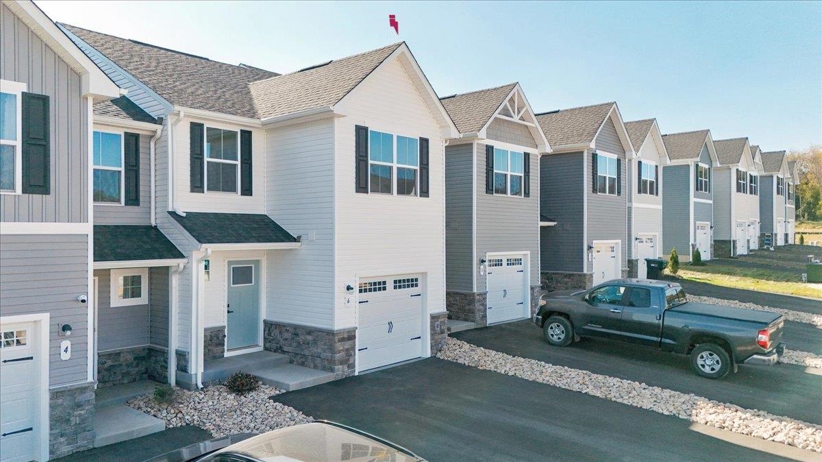 6 SCOTCH PINE WAY, STAUNTON, Virginia 24401, 3 Bedrooms Bedrooms, ,2 BathroomsBathrooms,Residential,6 SCOTCH PINE WAY,683605 MLS # 683605 6 SCOTCH PINE WAY, STAUNTON, Virginia 24401, 3 Bedrooms Bedrooms, ,2 BathroomsBathrooms,Residential,6 SCOTCH PINE WAY,683605 MLS # 683605
