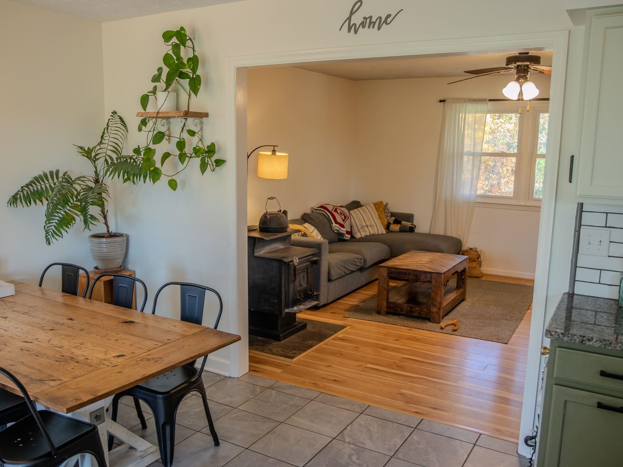 1917 HERMITAGE RD, WAYNESBORO, Virginia 22980, 3 Bedrooms Bedrooms, ,2 BathroomsBathrooms,Residential,1917 HERMITAGE RD,683608 MLS # 683608