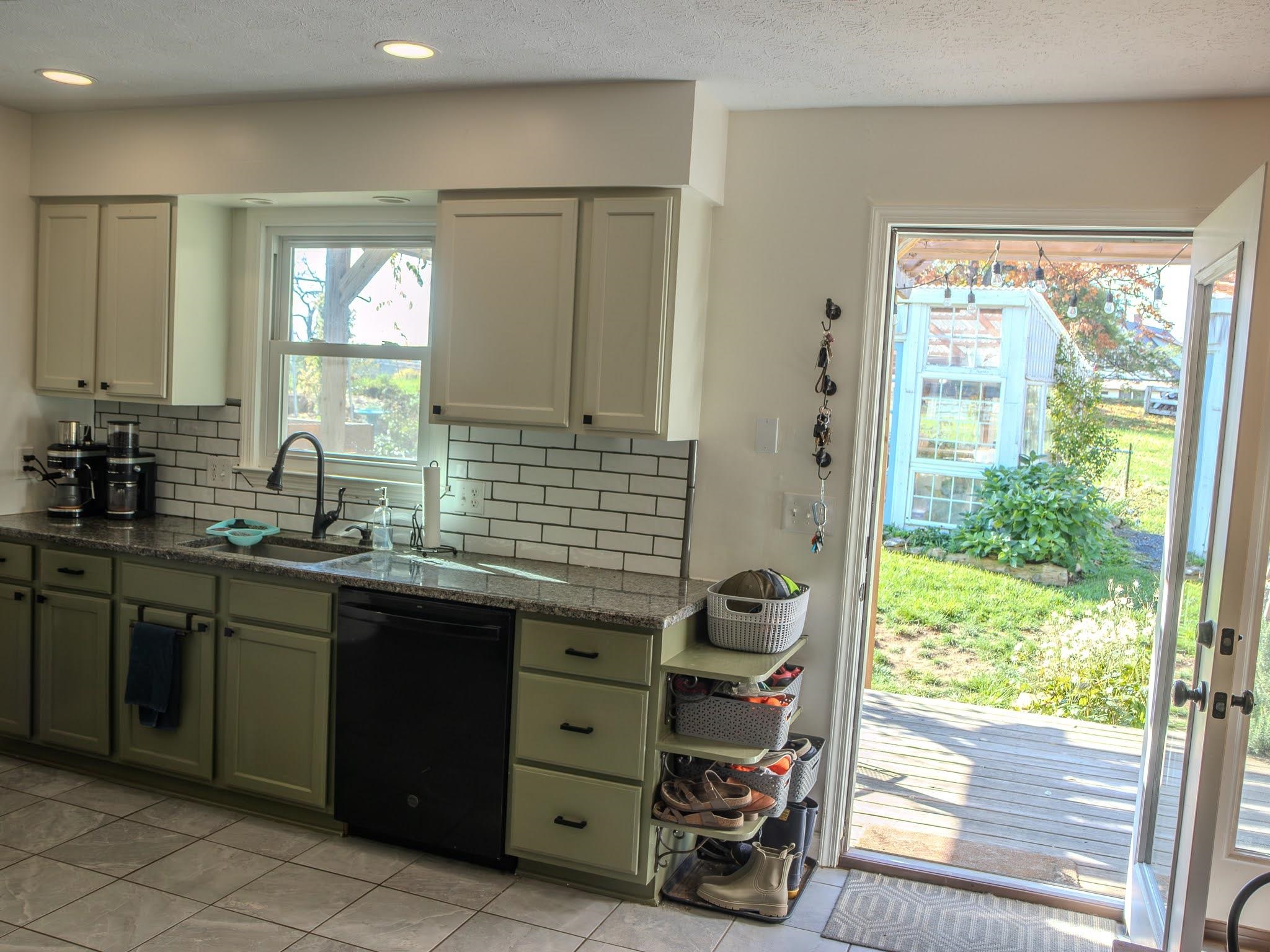 1917 HERMITAGE RD, WAYNESBORO, Virginia 22980, 3 Bedrooms Bedrooms, ,2 BathroomsBathrooms,Residential,1917 HERMITAGE RD,683608 MLS # 683608