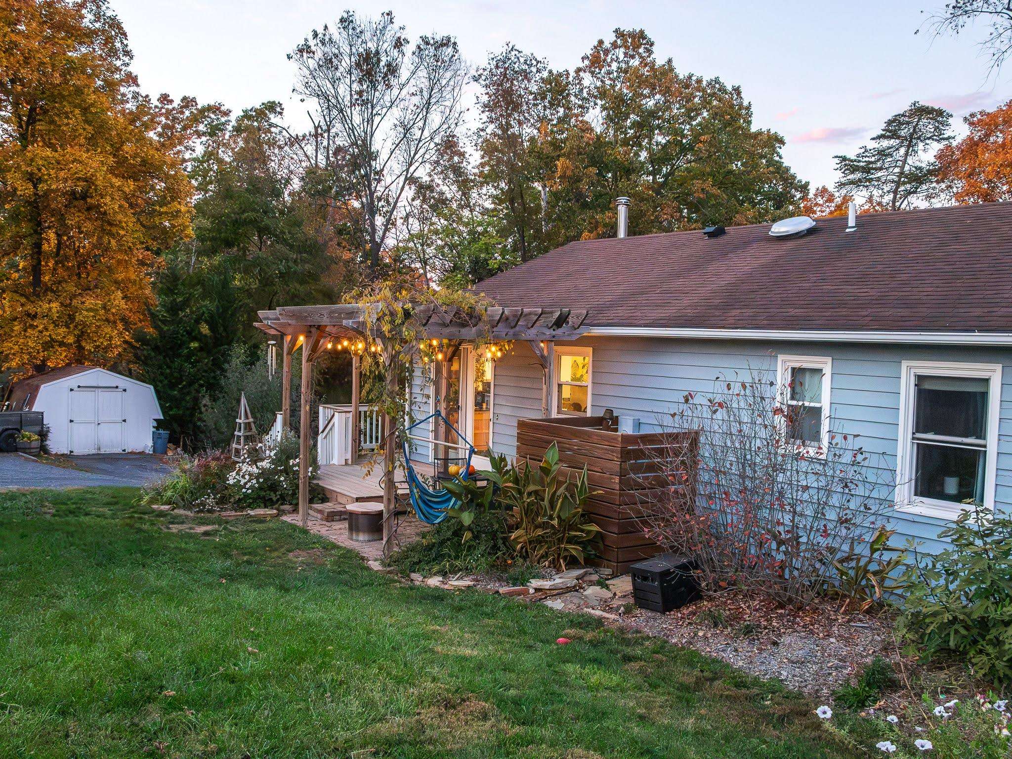 1917 HERMITAGE RD, WAYNESBORO, Virginia 22980, 3 Bedrooms Bedrooms, ,2 BathroomsBathrooms,Residential,1917 HERMITAGE RD,683608 MLS # 683608
