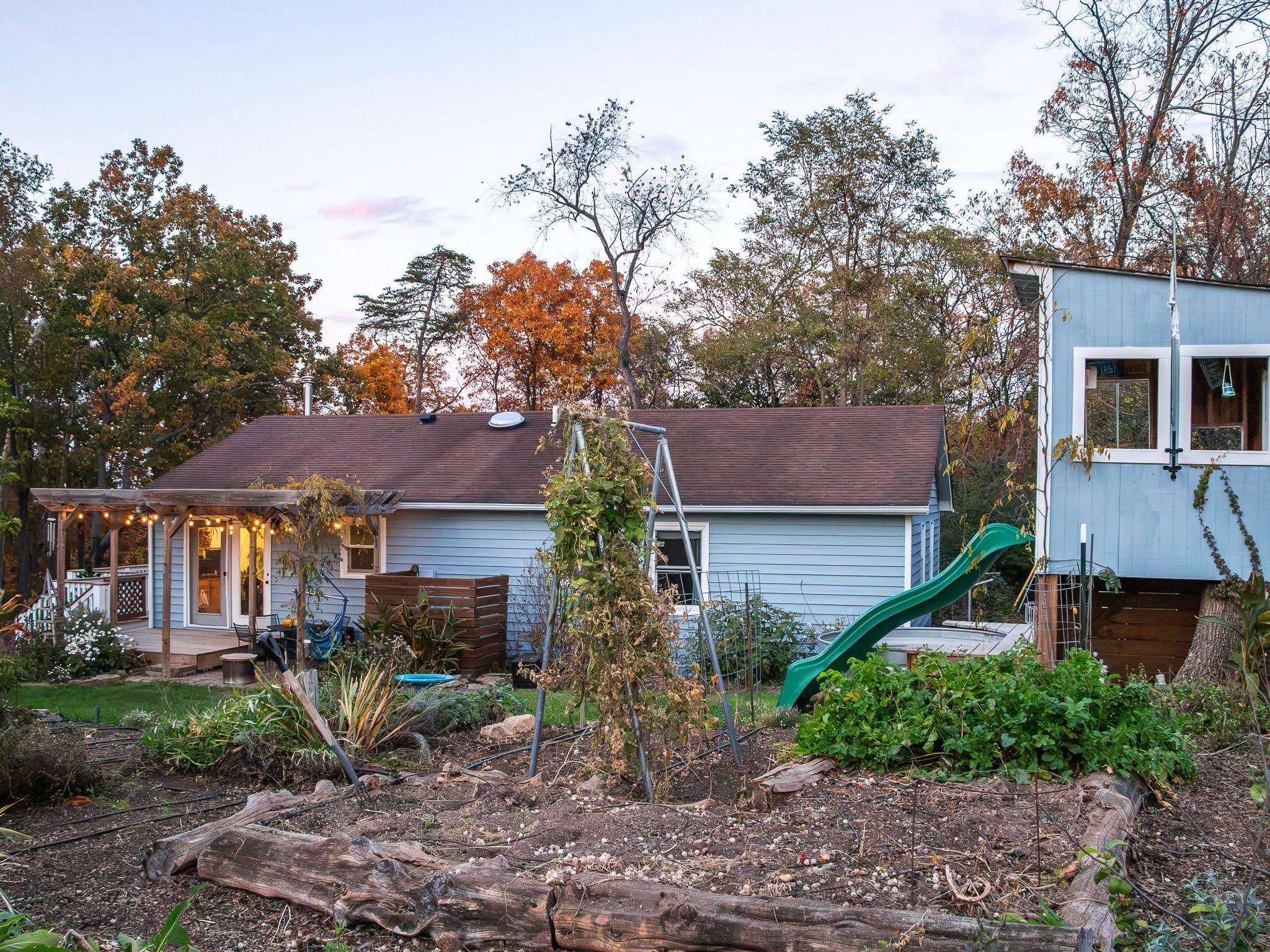 1917 HERMITAGE RD, WAYNESBORO, Virginia 22980, 3 Bedrooms Bedrooms, ,2 BathroomsBathrooms,Residential,1917 HERMITAGE RD,683608 MLS # 683608