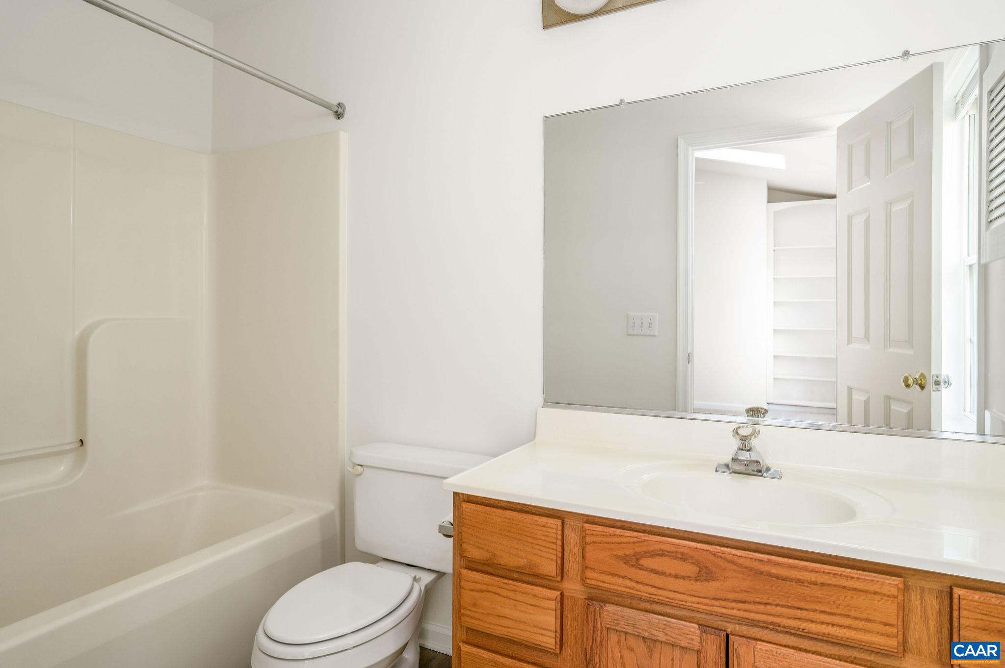 1350 WIMBLEDON WAY, CHARLOTTESVILLE, Virginia 22901, 3 Bedrooms Bedrooms, ,2 BathroomsBathrooms,Residential,1350 WIMBLEDON WAY,683616 MLS # 683616