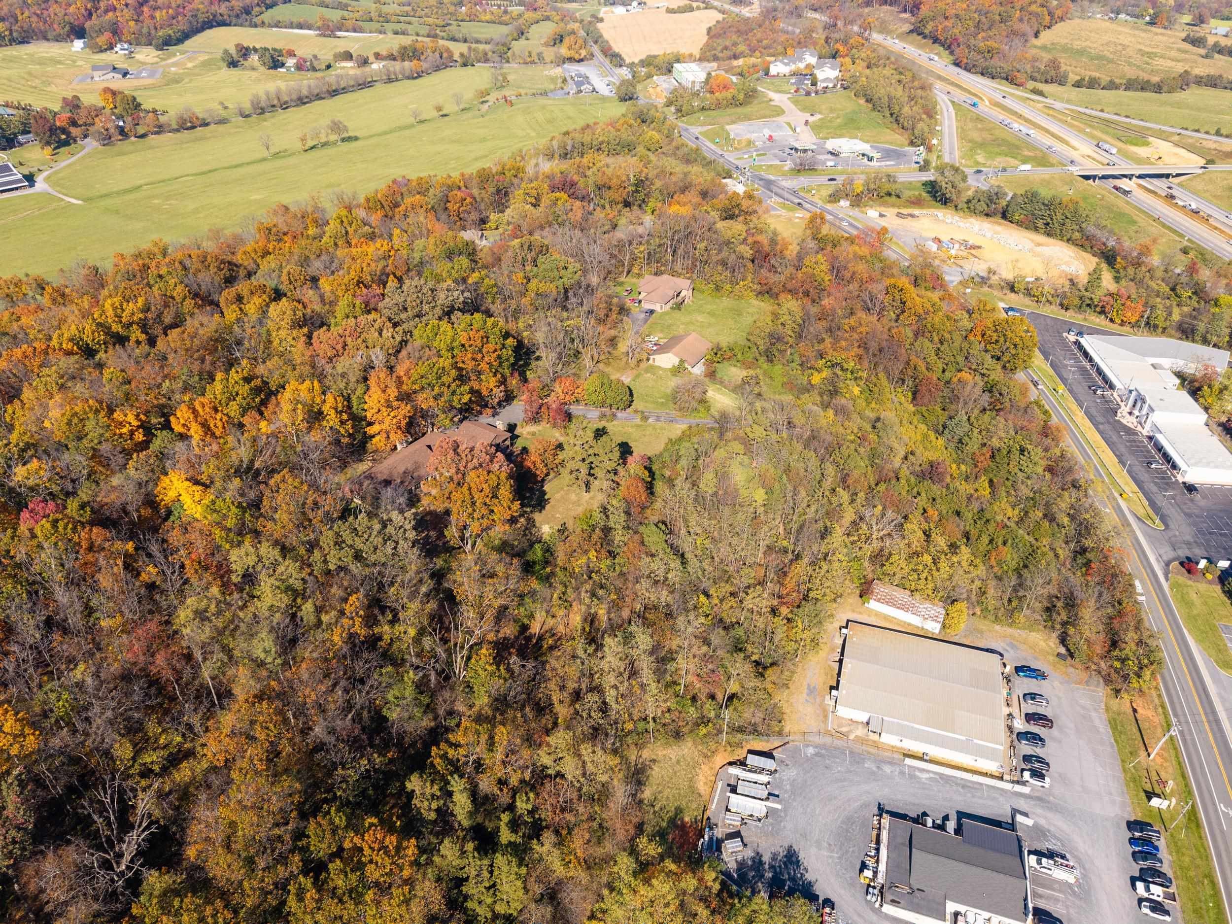 96 RIDGETOP DR, WEYERS CAVE, Virginia 24486, 4 Bedrooms Bedrooms, ,3 BathroomsBathrooms,Residential,96 RIDGETOP DR,683618 MLS # 683618