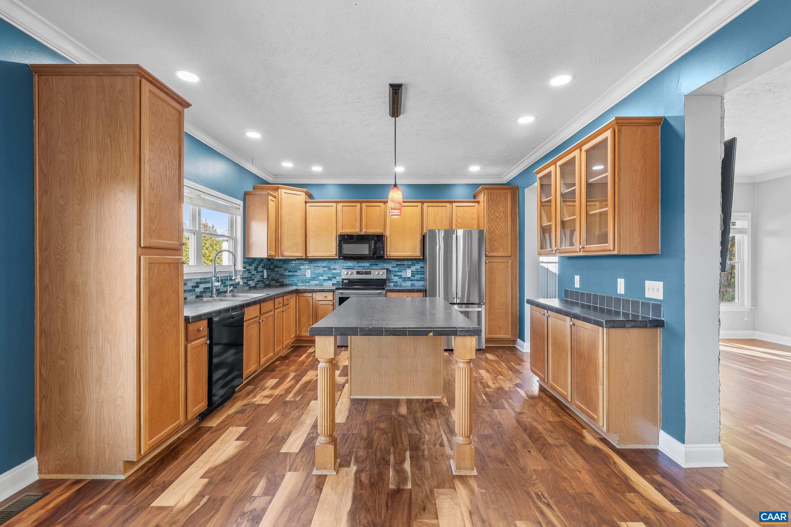 555 RACCOON RIDGE, SCOTTSVILLE, Virginia 24590, 4 Bedrooms Bedrooms, ,2 BathroomsBathrooms,Residential,555 RACCOON RIDGE,683192 MLS # 683192 555 RACCOON RIDGE, SCOTTSVILLE, Virginia 24590, 4 Bedrooms Bedrooms, ,2 BathroomsBathrooms,Residential,555 RACCOON RIDGE,683192 MLS # 683192