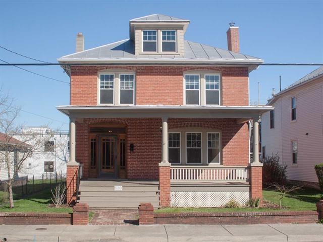 530 COLLICELLO ST, HARRISONBURG, Virginia 22801, 4 Bedrooms Bedrooms, ,1 BathroomBathrooms,Residential,530 COLLICELLO ST,683587 MLS # 683587