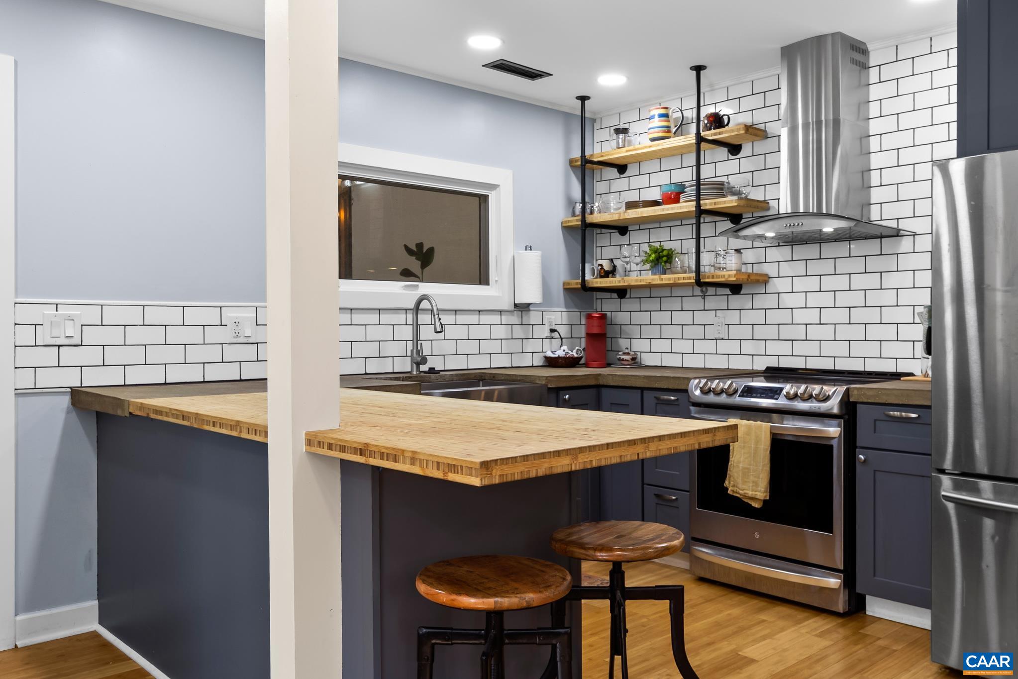 723 ORANGEDALE AVE, CHARLOTTESVILLE, Virginia 22903, 2 Bedrooms Bedrooms, ,1 BathroomBathrooms,Residential,Orangedale Oasis,723 ORANGEDALE AVE,683626 MLS # 683626
