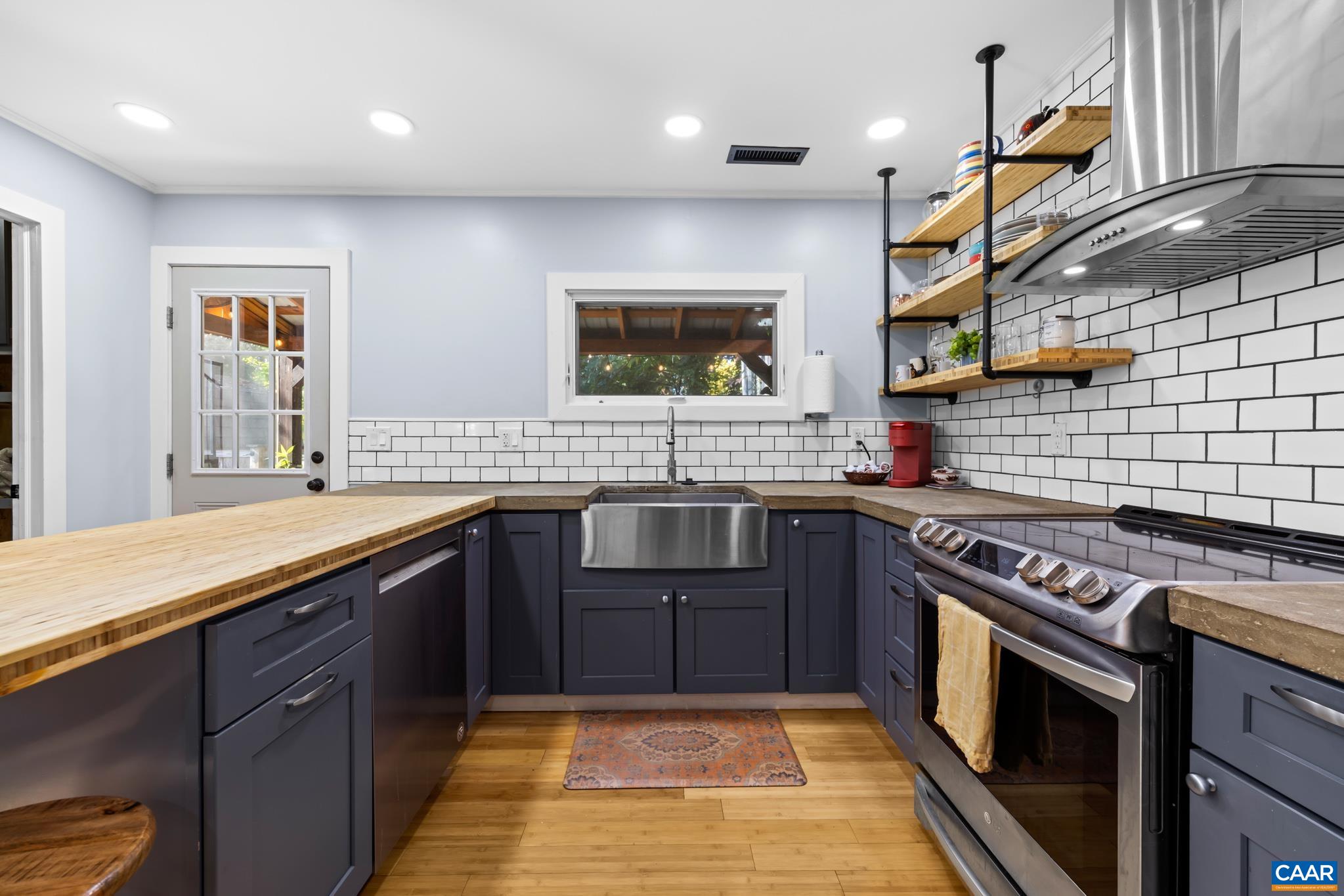 723 ORANGEDALE AVE, CHARLOTTESVILLE, Virginia 22903, 2 Bedrooms Bedrooms, ,1 BathroomBathrooms,Residential,Orangedale Oasis,723 ORANGEDALE AVE,683626 MLS # 683626