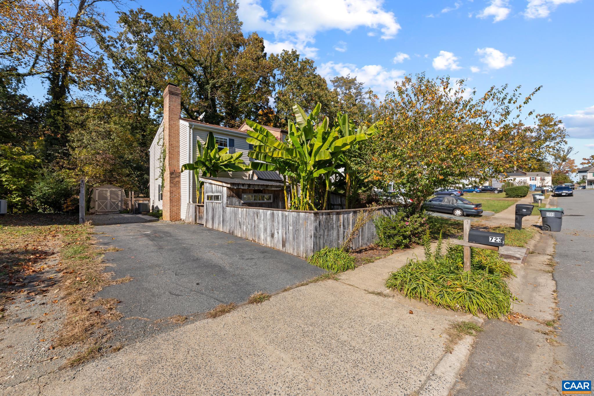 723 ORANGEDALE AVE, CHARLOTTESVILLE, Virginia 22903, 2 Bedrooms Bedrooms, ,1 BathroomBathrooms,Residential,Orangedale Oasis,723 ORANGEDALE AVE,683626 MLS # 683626